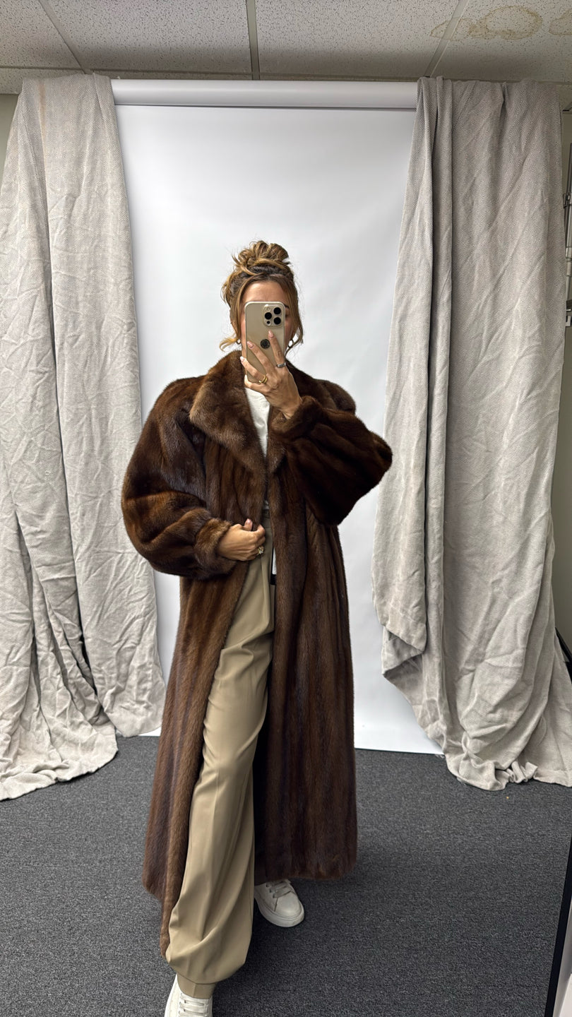 NATURAL MAHOGANY MINK COAT Brown