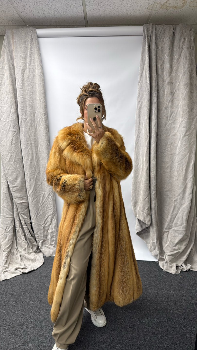 NATURAL RED FOX COAT Brown