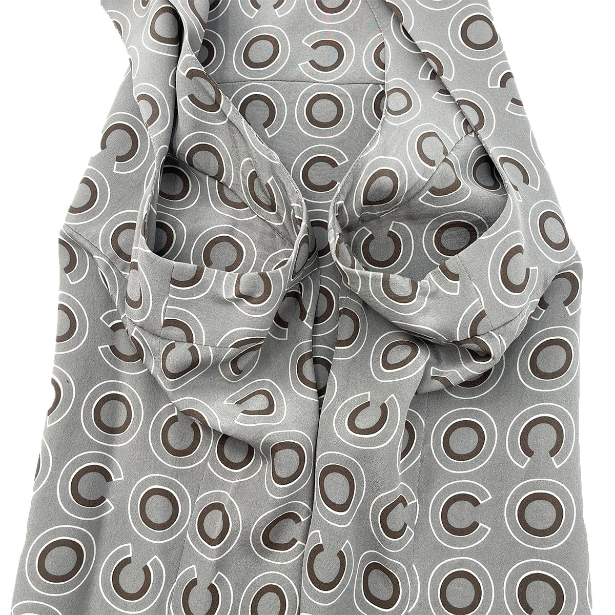 PURPOSE CHANEL COCO LOGO SLEEVELESS BLOUSE GRAY SILK 44 01A RTW 90288026