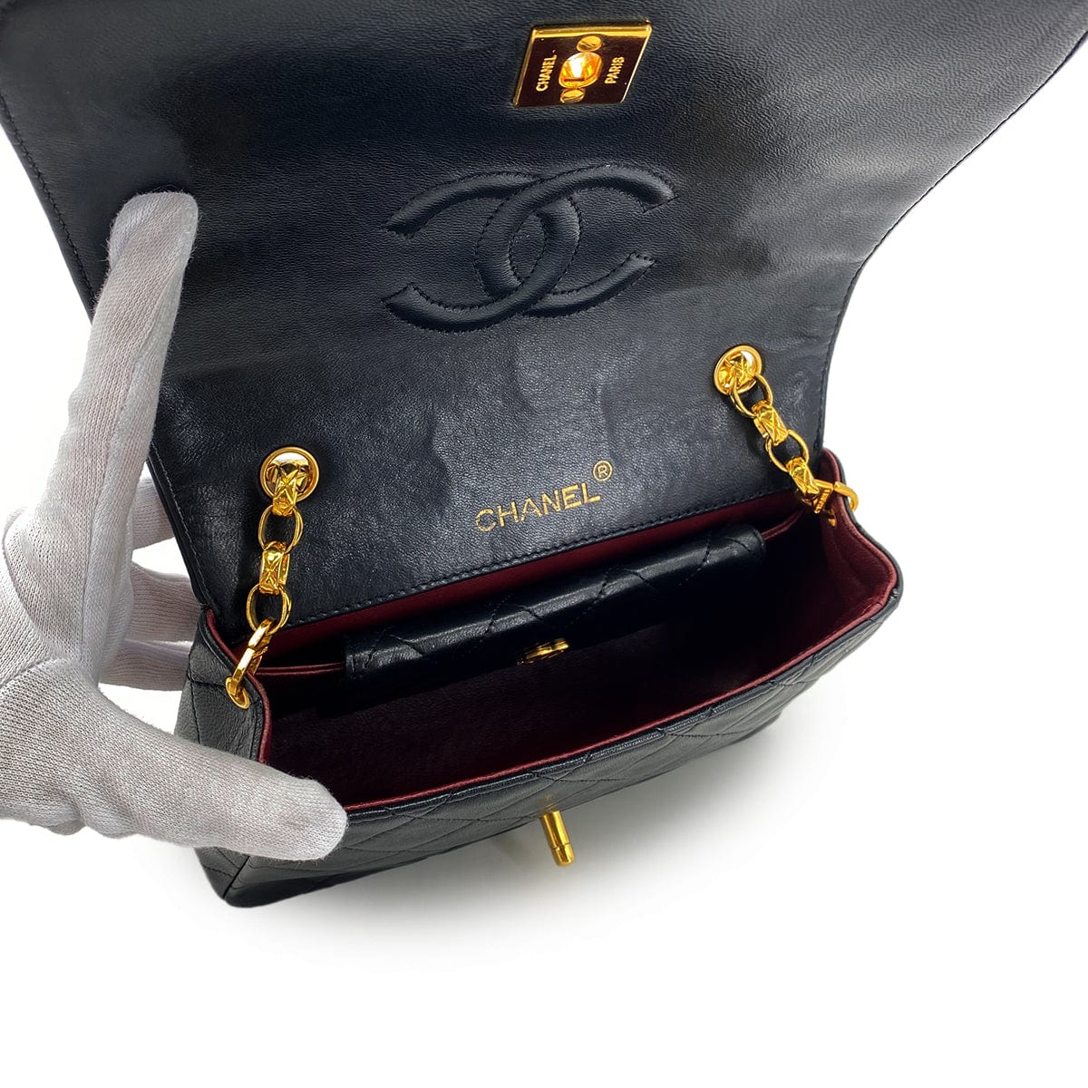 PURPOSE CHANEL VINTAGE MATELASSE BIJOU CHAIN SHOULDER BAG BLACK LAMB SKIN 90288982