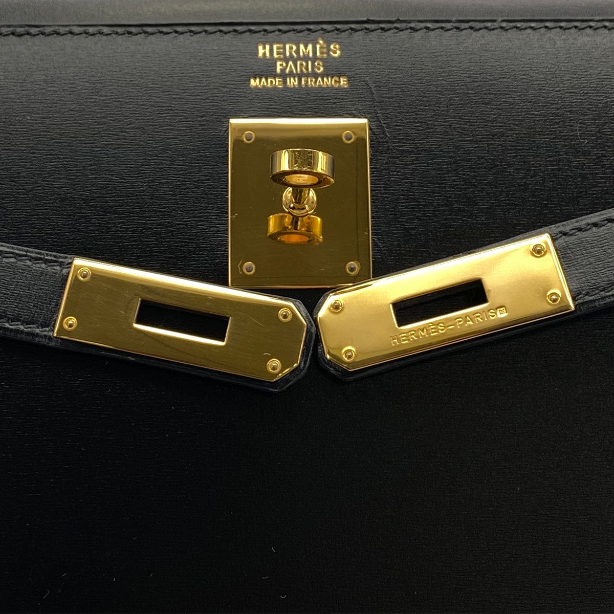 PURPOSE HERMES KELLY 35 SELLIER BLACK BOXCALF HAND SHOULDER BAG 1992 CIRCLE V GOLD HARDWARE 90326188