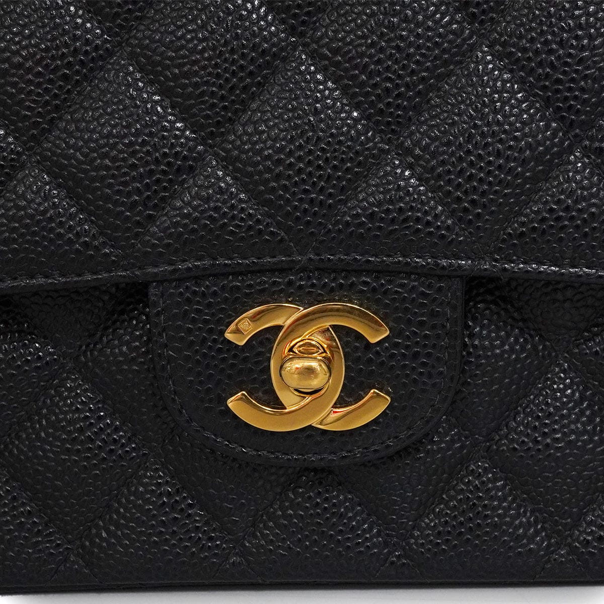 PURPOSE VINTAGE CHANEL CLASSIC FLAP MEDIUM CHAIN SHOULDER BAG BLACK CAVIAR SKIN GOLD HARDWARE 90341880