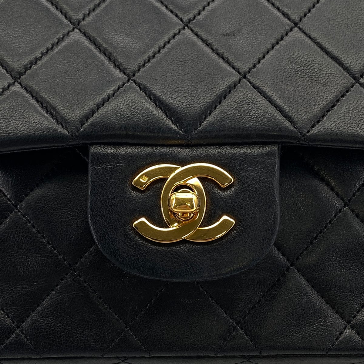 PURPOSE VINTAGE CHANEL CLASSIC FLAP MEDIUM CHAIN SHOULDER BAG BLACK LAMB SKIN GOLD HARDWARE 90324635