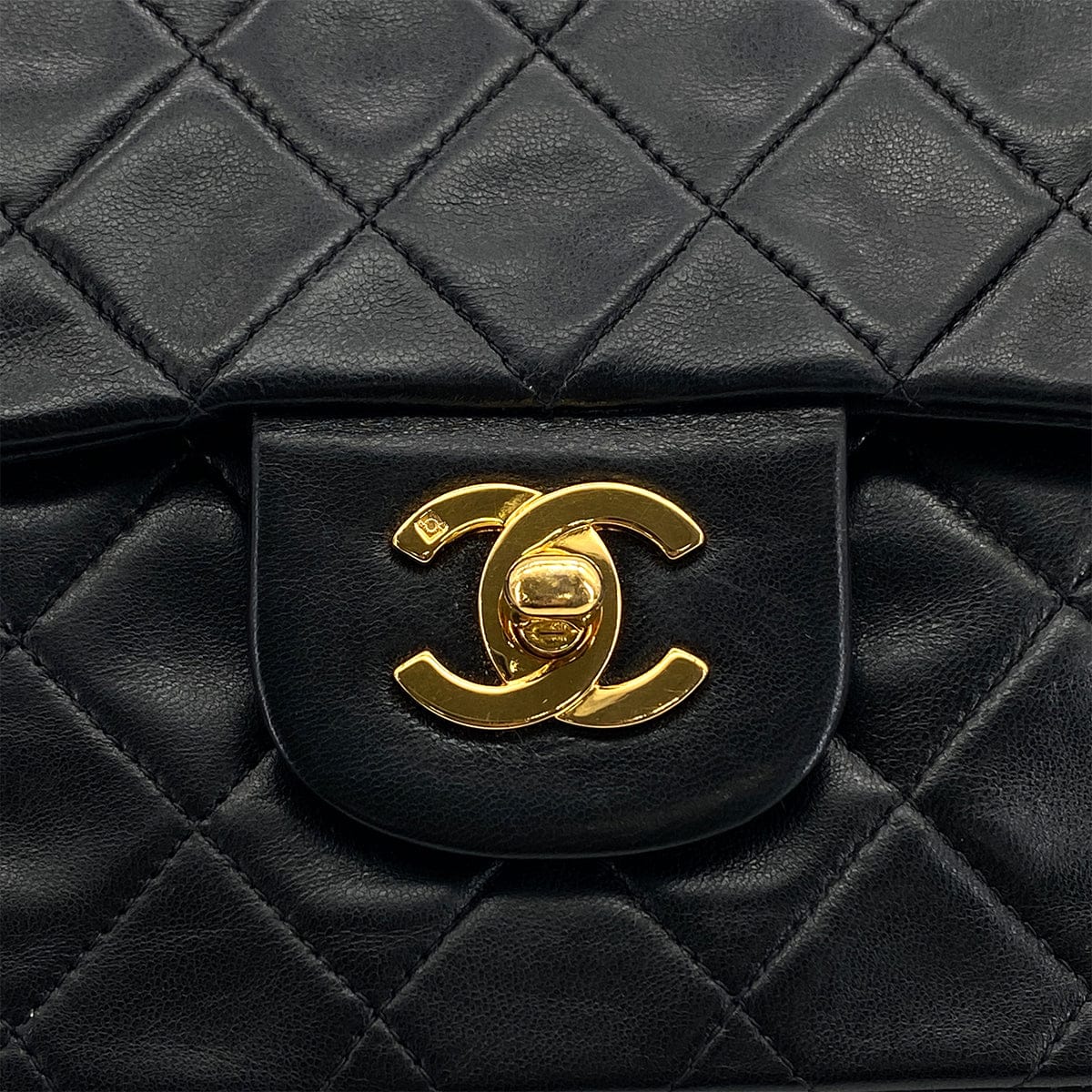 PURPOSE VINTAGE CHANEL CLASSIC FLAP MEDIUM CHAIN SHOULDER BAG BLACK LAMB SKIN GOLD HARDWARE 90327151