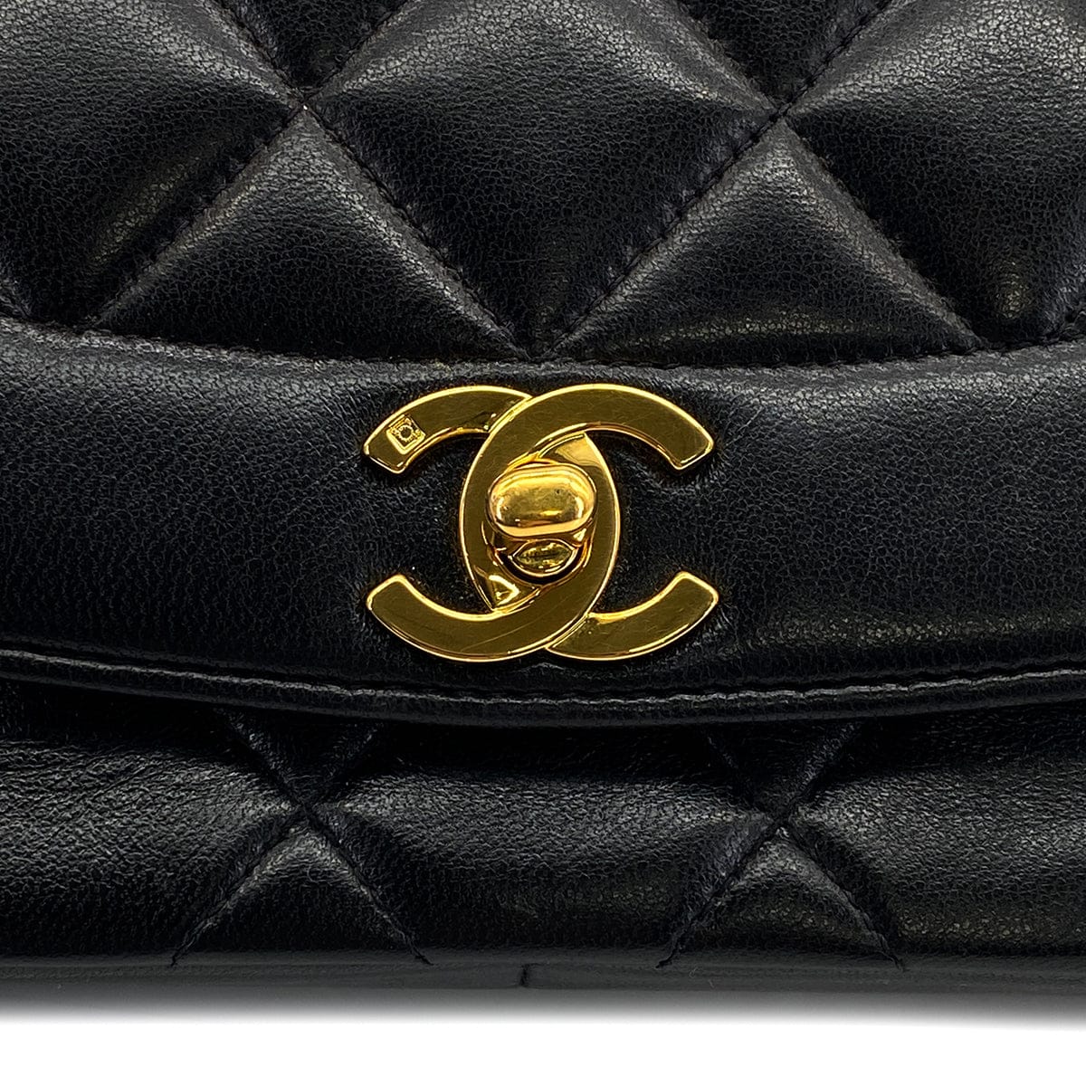 PURPOSE VINTAGE CHANEL DIANA MEDIUM CHAIN SHOULDER BAG BLACK LAMB SKIN GOLD HARDWARE 90321150