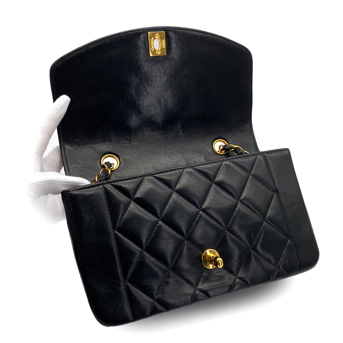 PURPOSE VINTAGE CHANEL DIANA SMALL CHAIN SHOULDER BAG BLACK LAMB SKIN GOLD HARDWARE 90324829