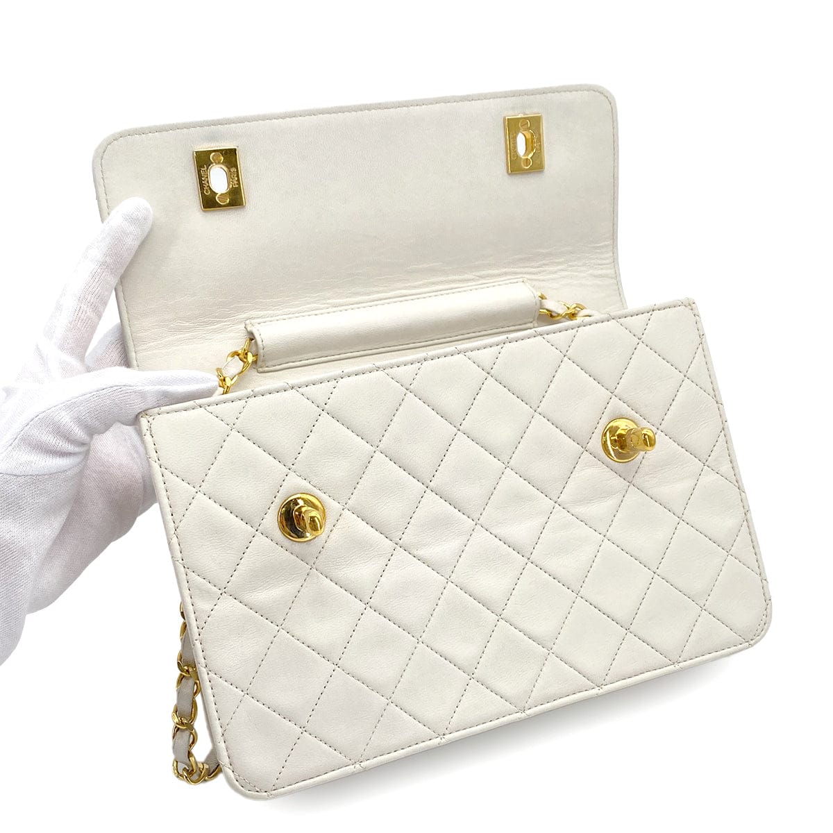 PURPOSE VINTAGE CHANEL DOUBLE TURN LOCK MATELASSE CHAIN SHOULDER HAND BAG WHITE LAMB SKIN GOLD HARDWARE 90325945