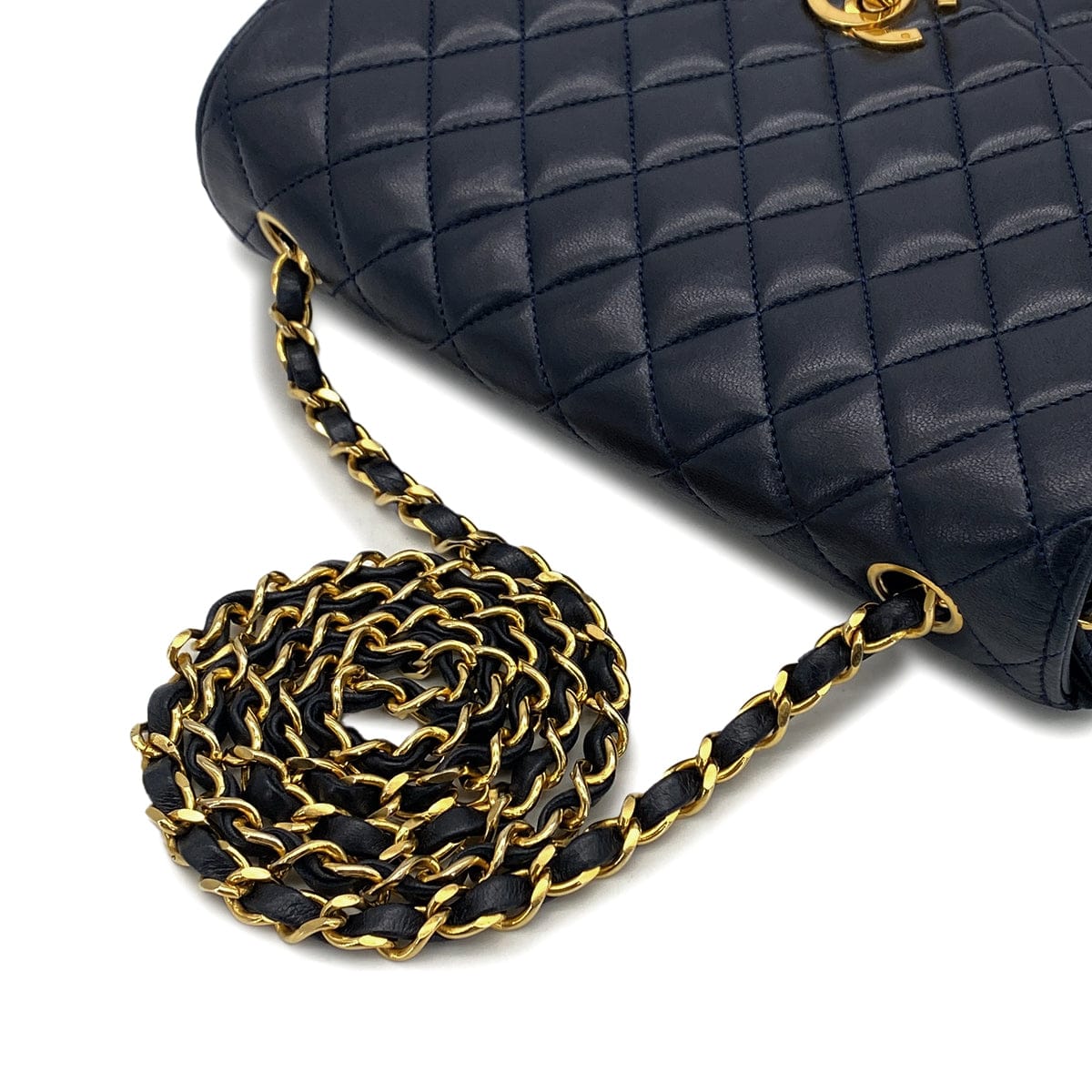 PURPOSE VINTAGE CHANEL HALF MOON CHAIN SHOULDER BAG NAVY LAMB SKIN GOLD HARDWARE 90318630