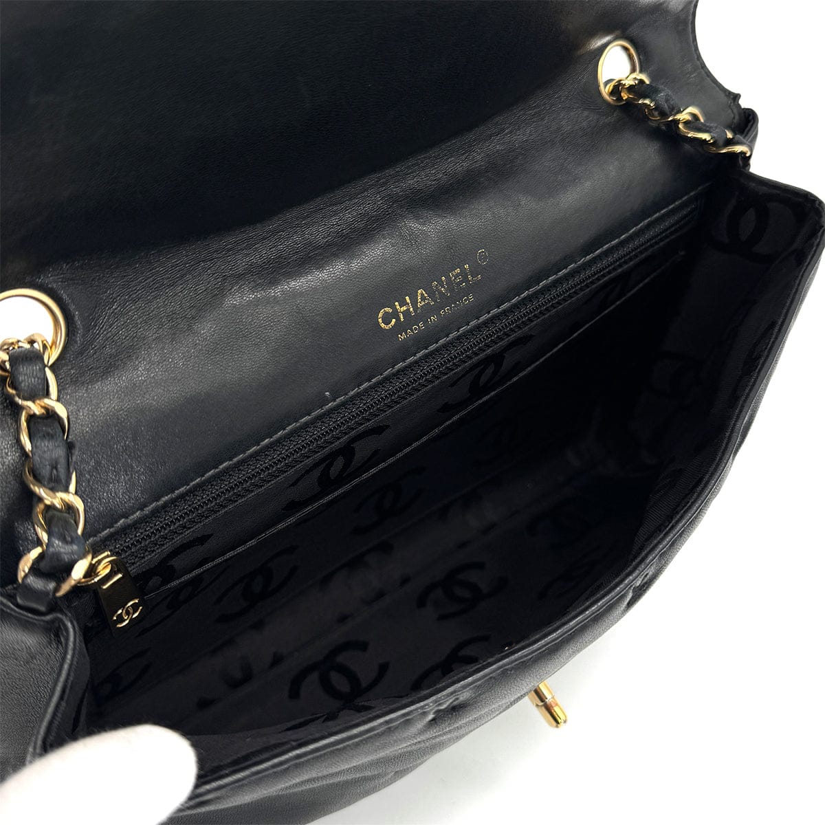 PURPOSE VINTAGE CHANEL MATELASSE STITCH CHAIN SHOULDER BAG BLACK LAMB SKIN GOLD HARDWARE 90322926