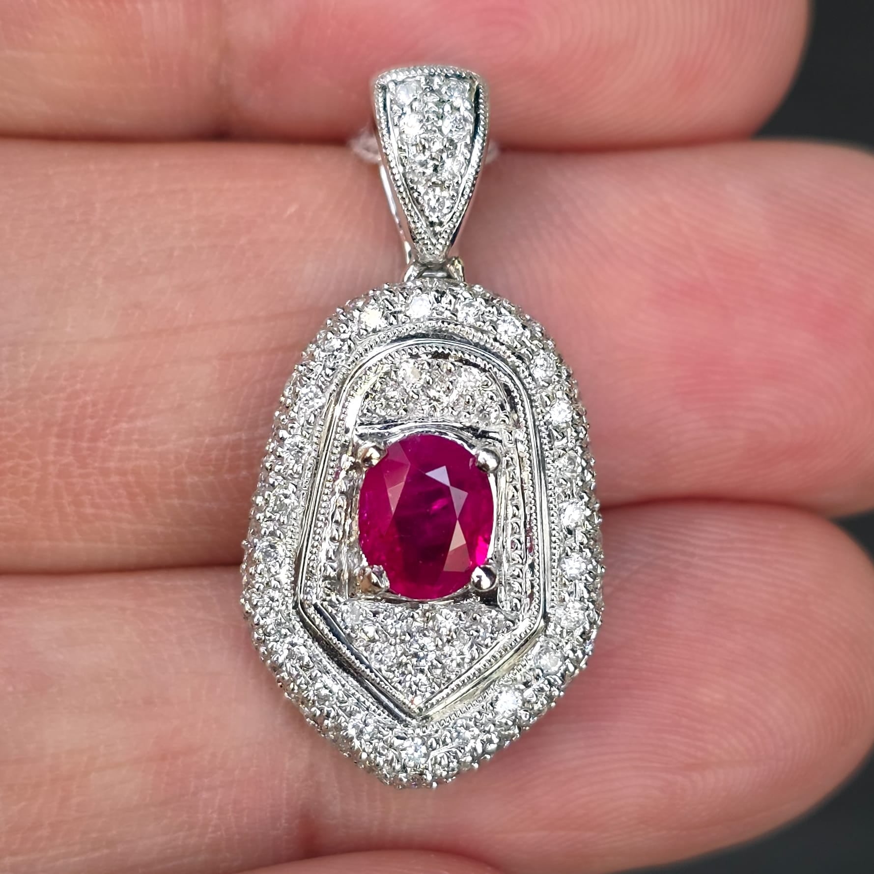 Rockstoc x LP 18k WG Ruby Pendant R 0.824 D 0.60 6.70 g C RSXLPS56