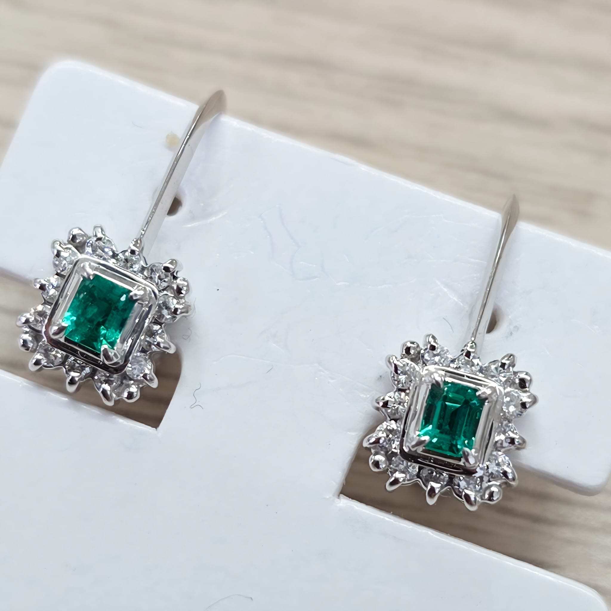 Rockstoc x LP Pt900 x 585 Emerald Earrings E 0.20/0.18 D 0.16/0.16 3.4g RLPR81