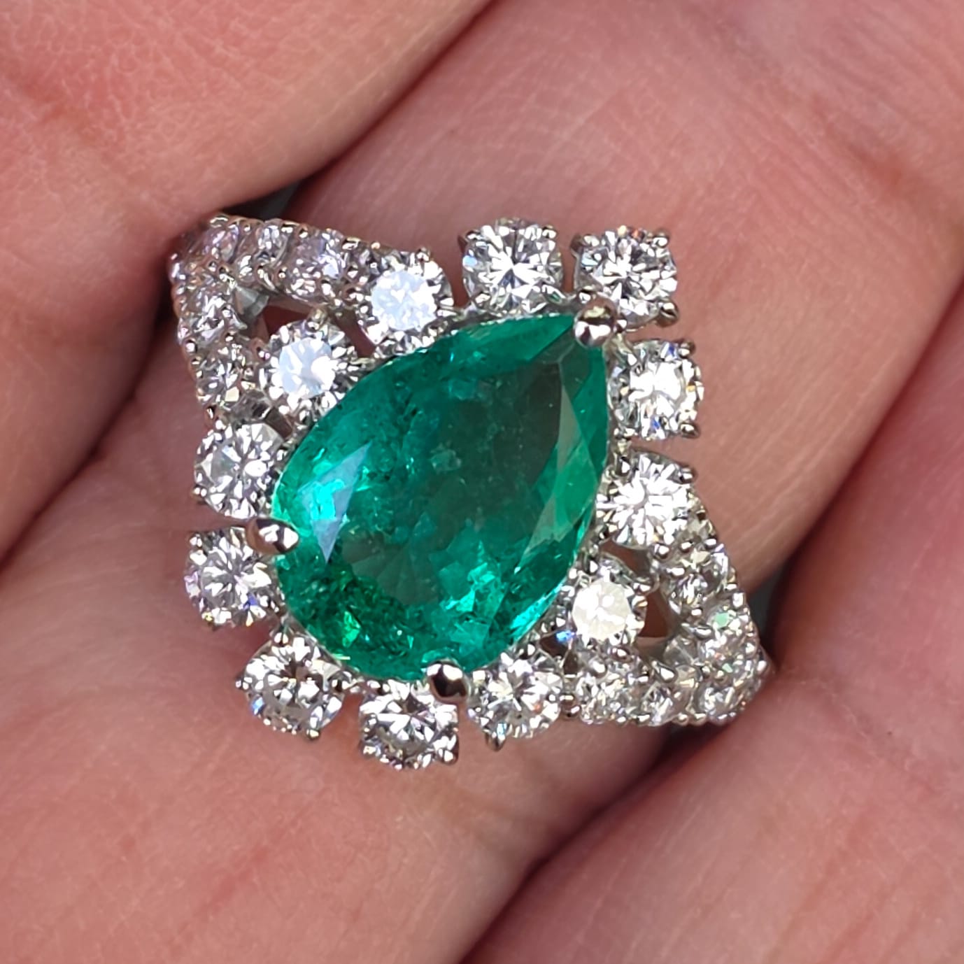 Rockstoc x LP Pt950 Emerald Ring E 2.26 D 1.360 Sz 6 6.42 g RSXLPS45