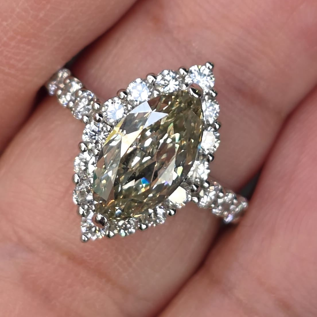 Rockstoc x LP Pt950 Light Brownish Yellow Diamond Ring D 2.162 / 0.850 5.64 g SI-1 F C RSXLPS61