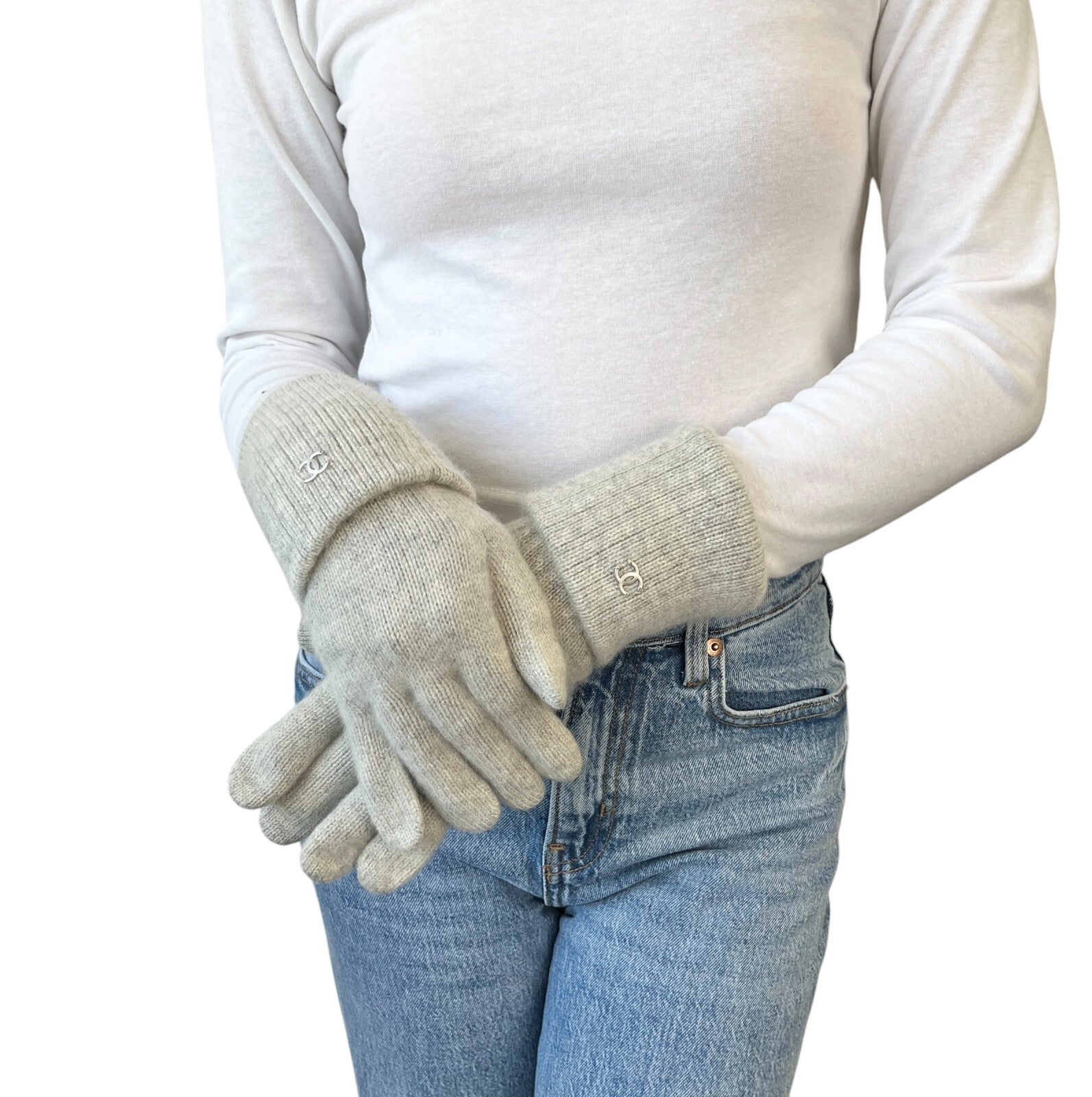 CHANEL Vintage CC Mark Logo Cashmere Knit Gloves Accessory Gray Silver