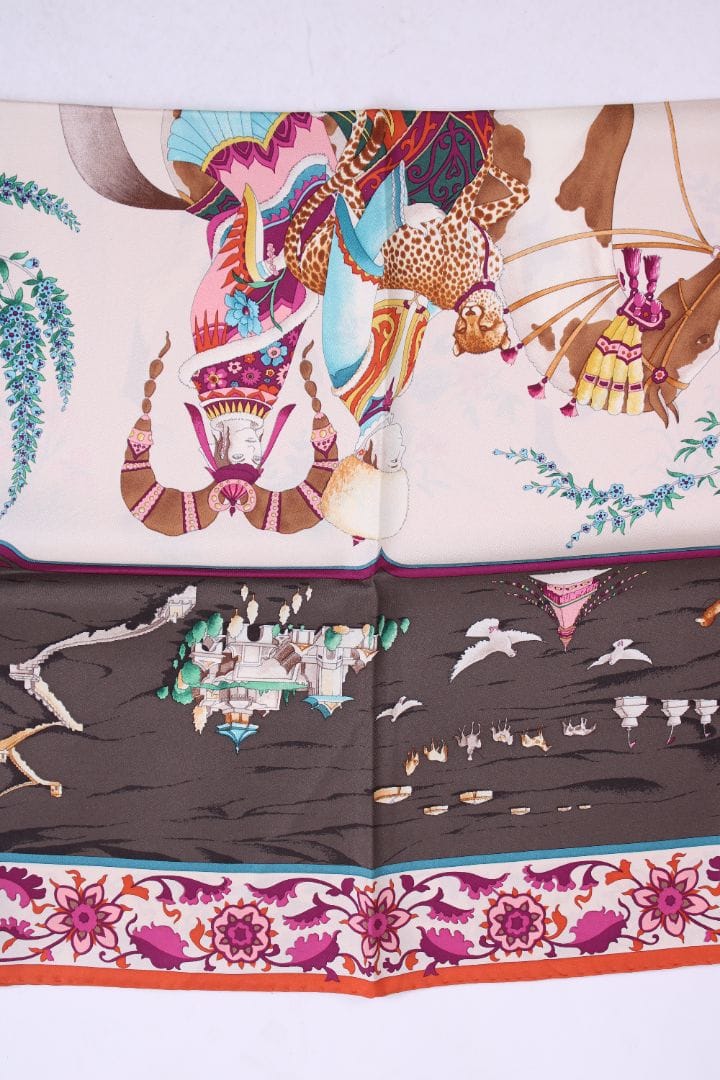 Salvatore Ferragamo Salvatore Ferragamo Silk Print Scarf Multicoloured
