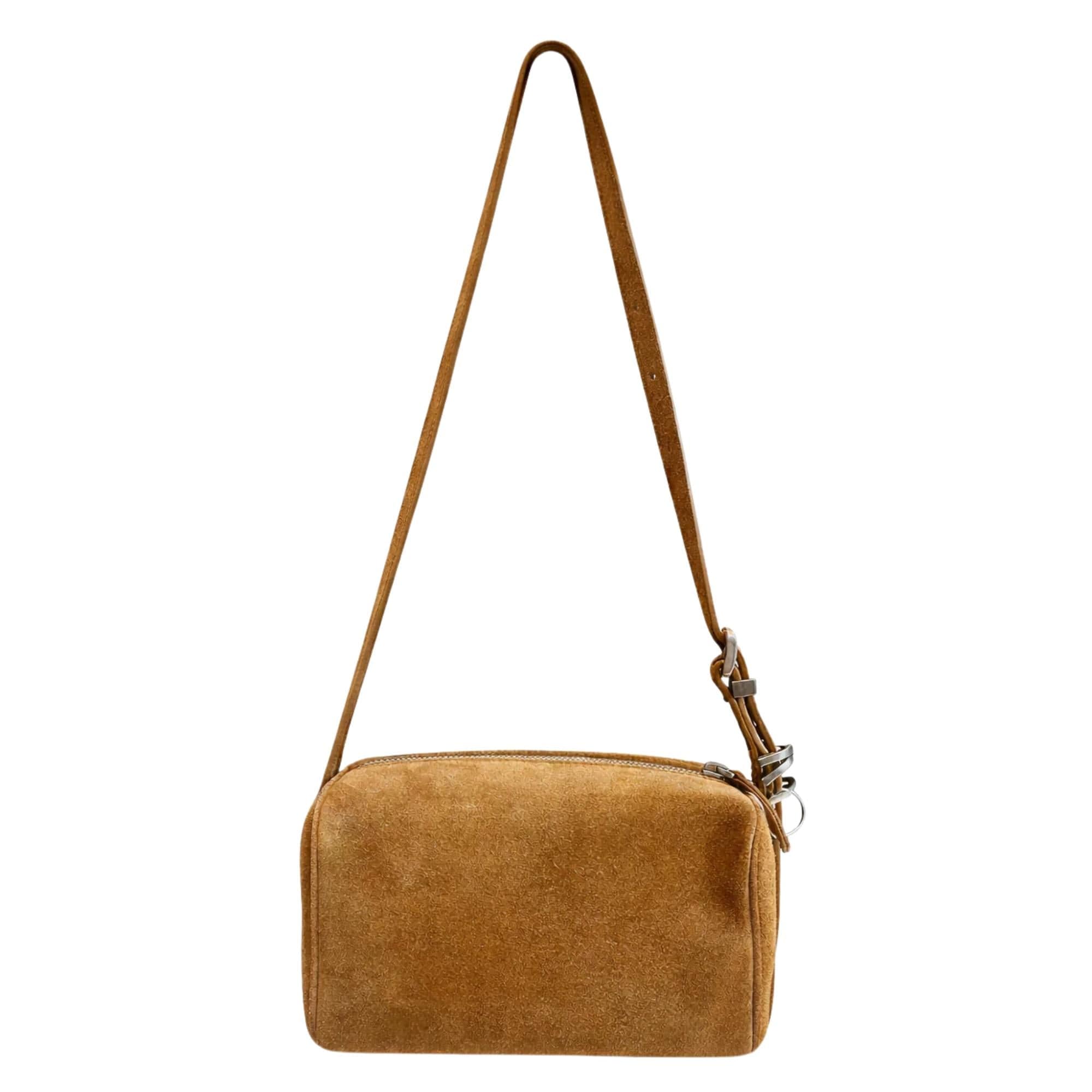 SEOUL COLLECTION CUBE BEAN SUEDE BAG (شنطة)