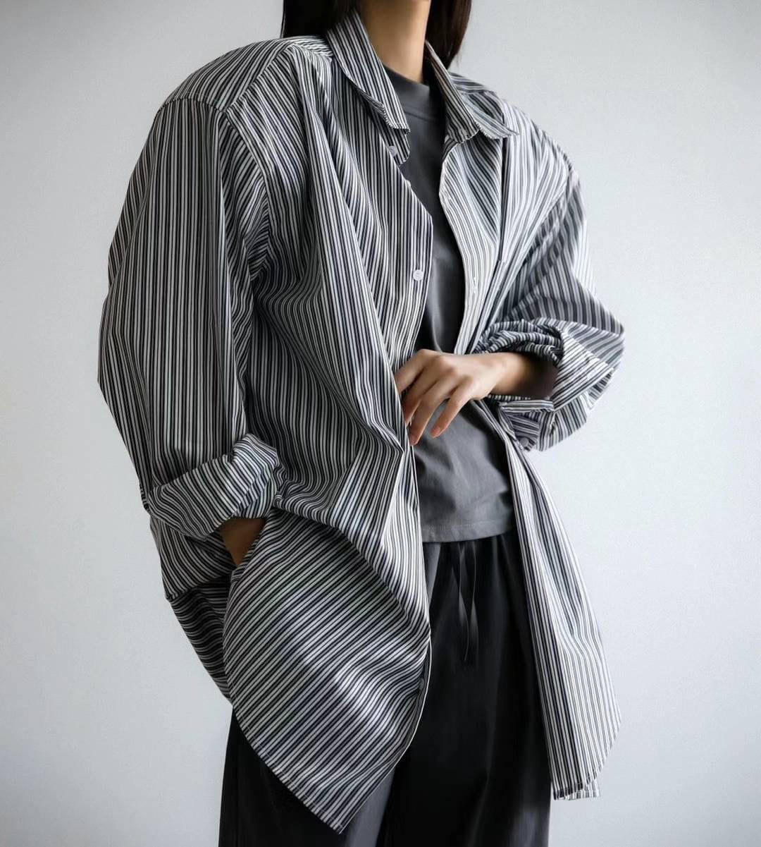 SEOUL COLLECTION OVERSIZED PINSTRIPE SHIRT (LIVE SHOW)