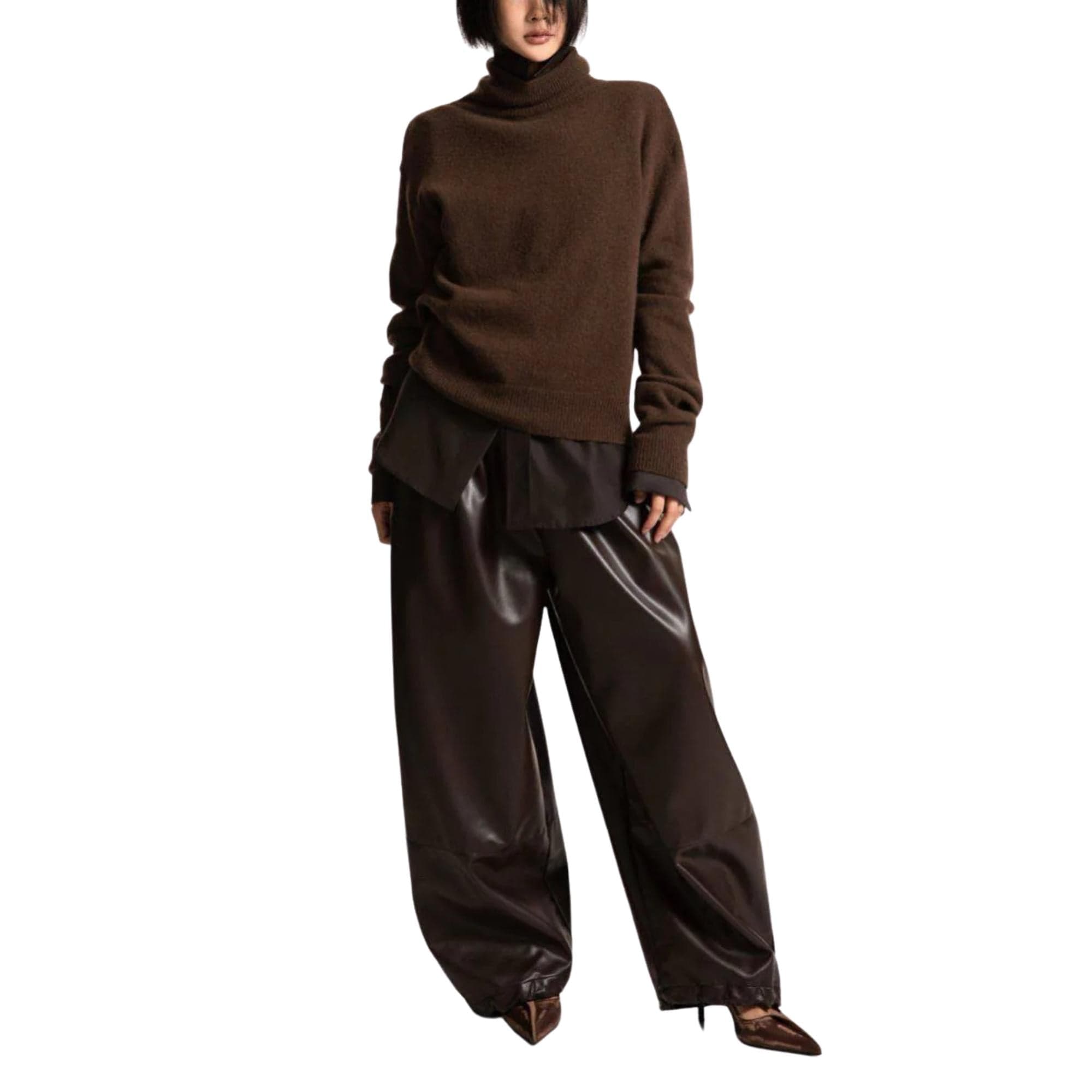 SEOUL COLLECTION FRONT PLEATED LEATHER TROUSERS (بنطلون)