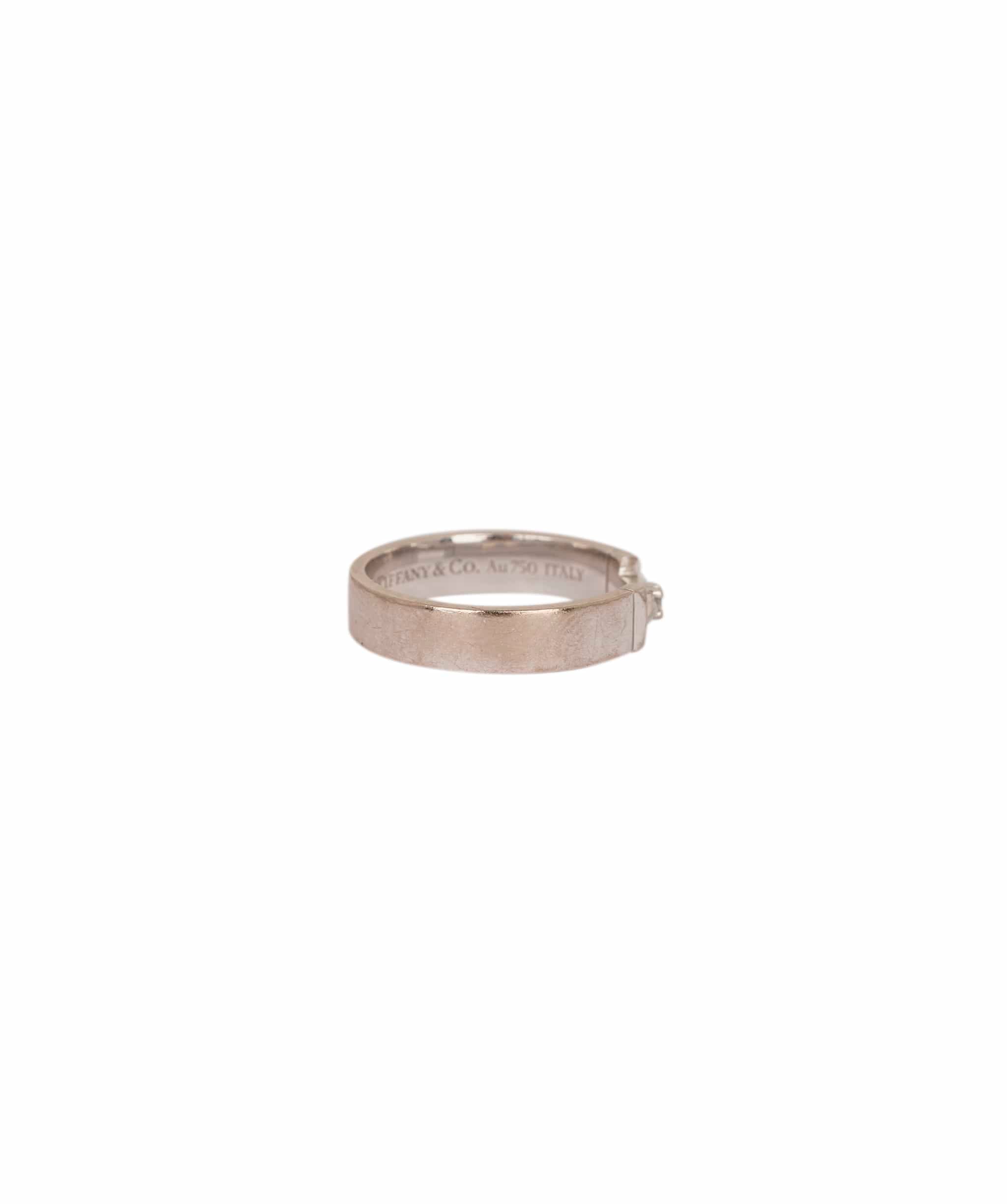 Tiffany & Co. Tiffany & Co. 18K gold T True Ring with diamond AKC0754