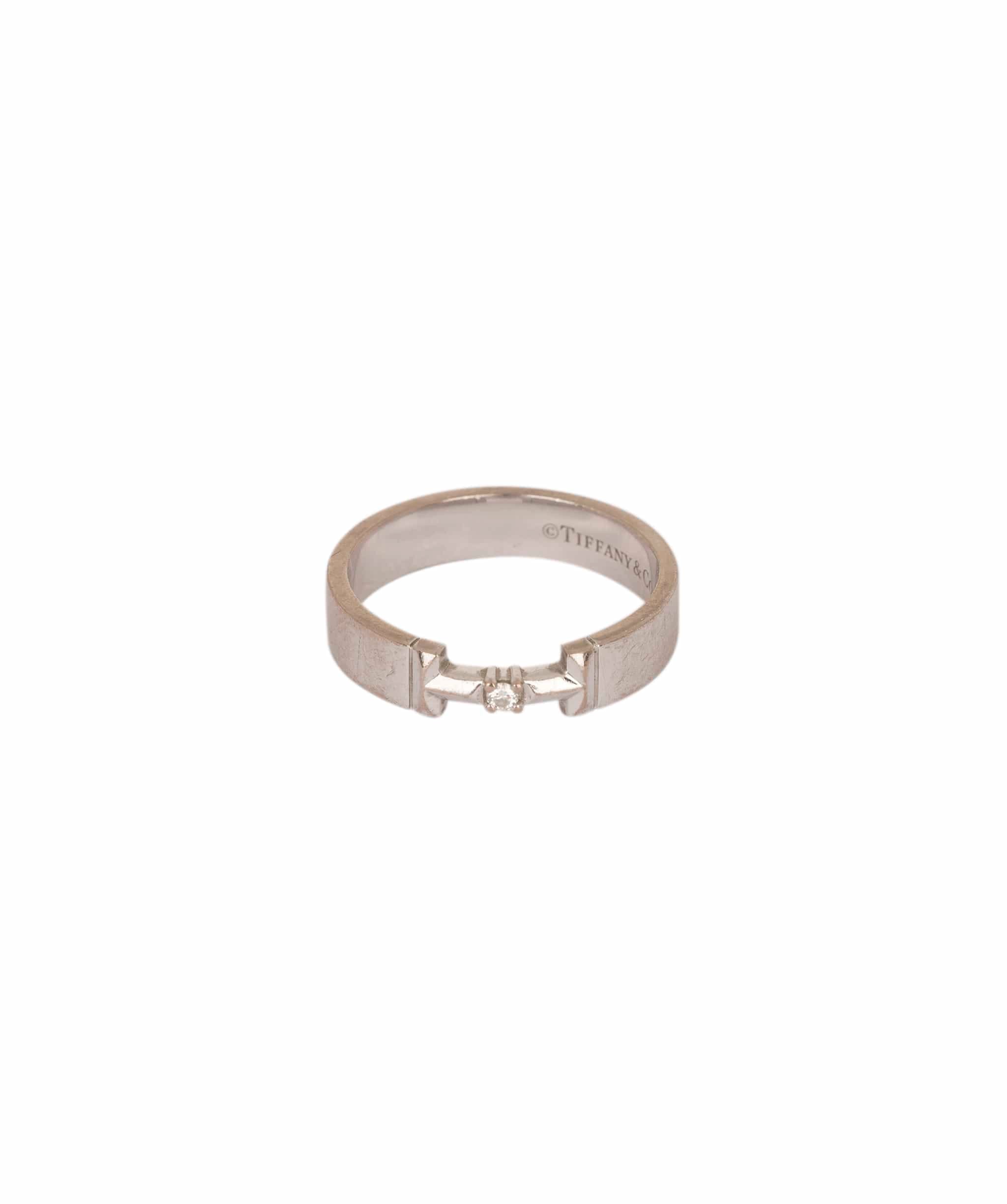 Tiffany & Co. Tiffany & Co. 18K gold T True Ring with diamond AKC0754