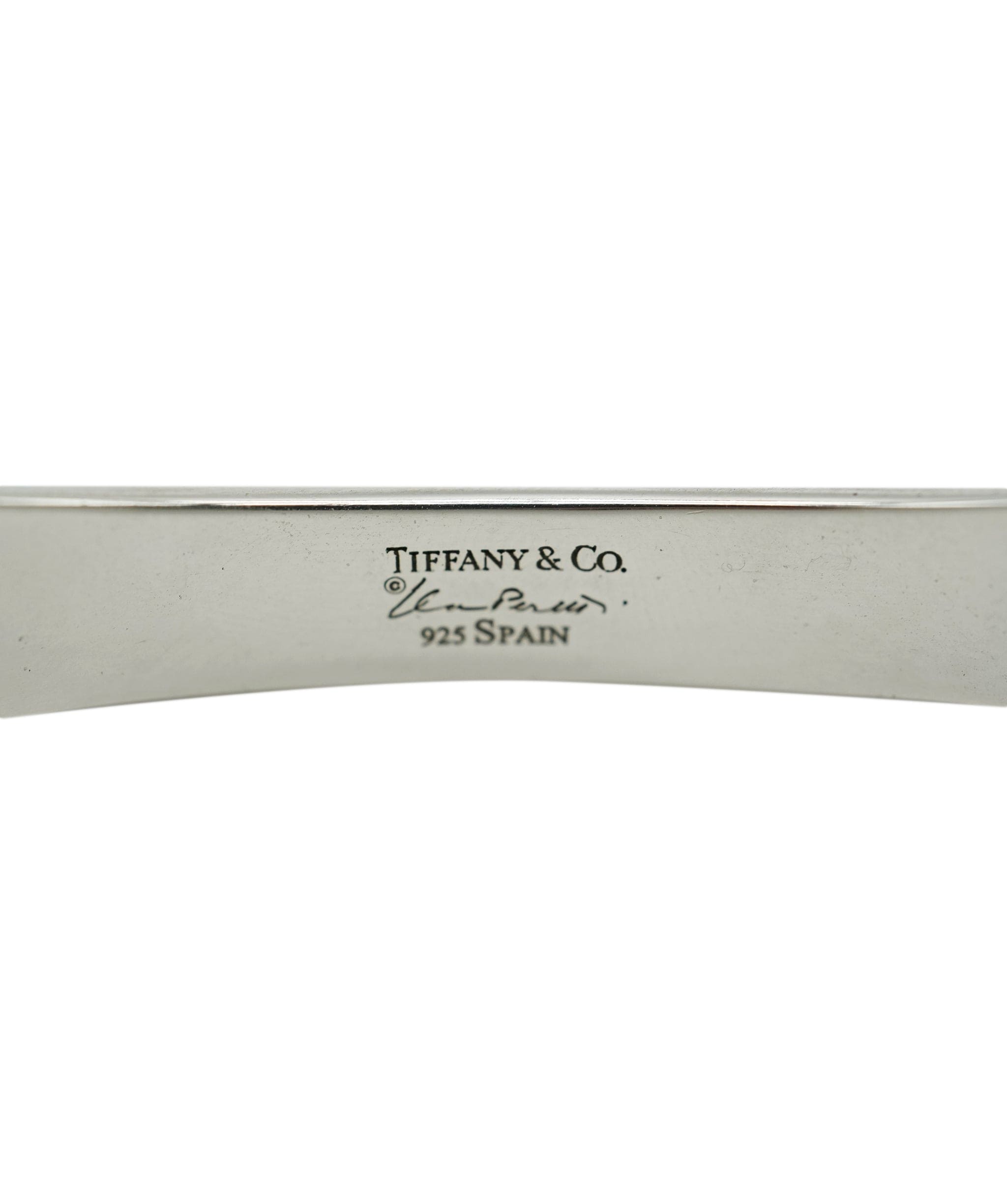 Tiffany & Co. Tiffany & Co. Elsa Peretti Silver Thumbprint Cuff AHC2005