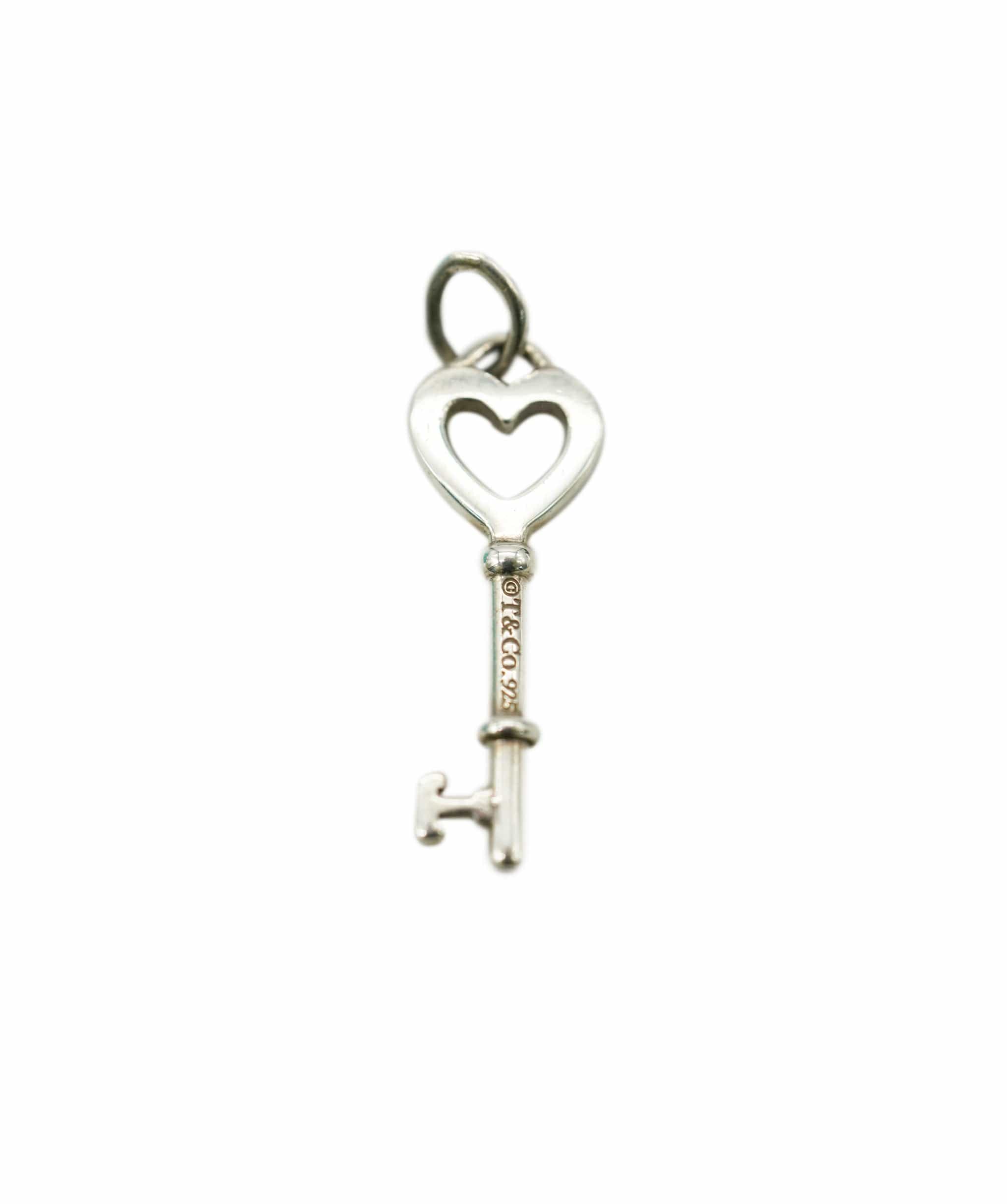 Tiffany & Co. TIFFANY&Co. Heart key Necklace Charm Ag925 Silver Auth kk313 DBXS1698