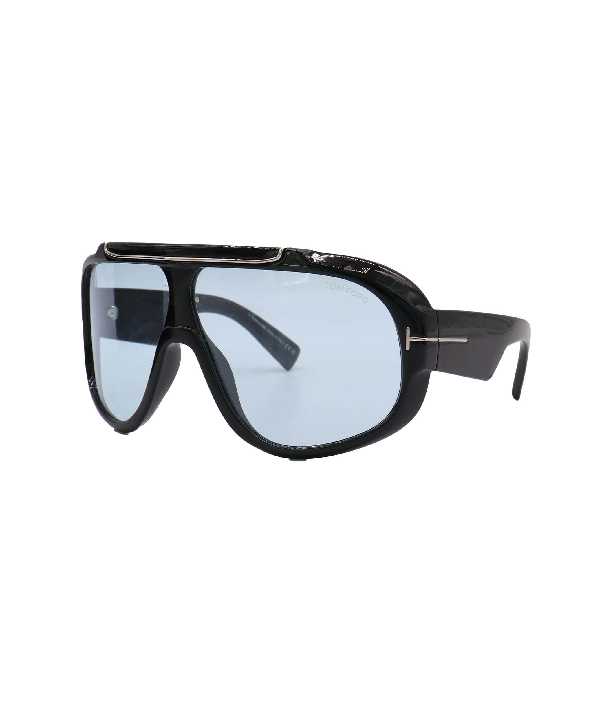 Tom Ford Tom Ford Black Frame Visor Style Sunglasses AGC3556
