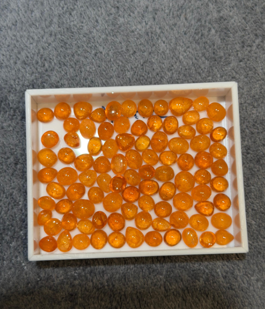 Fanta Garnet Cabs (price oer 1 stone) DXBCS3607