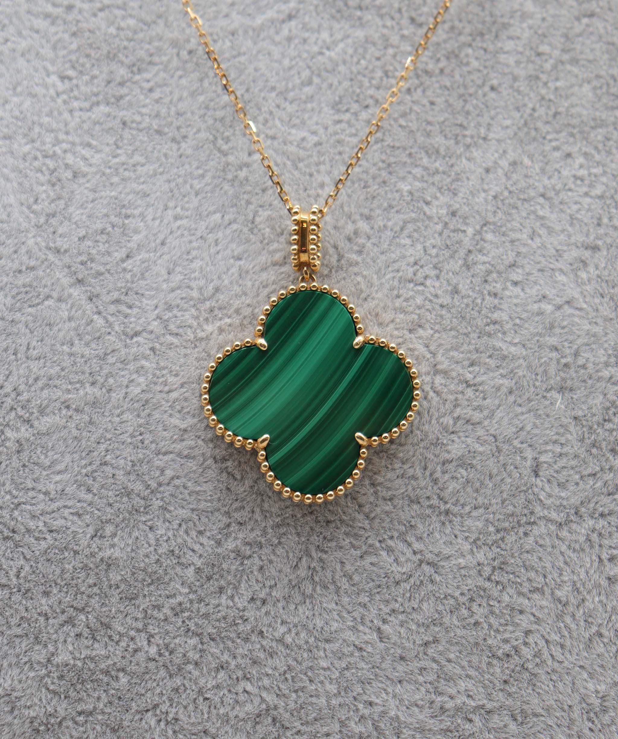 Van Cleef & Arpels Van Cleef Magic Malachite Alhambra Pendant Necklace AGC2043