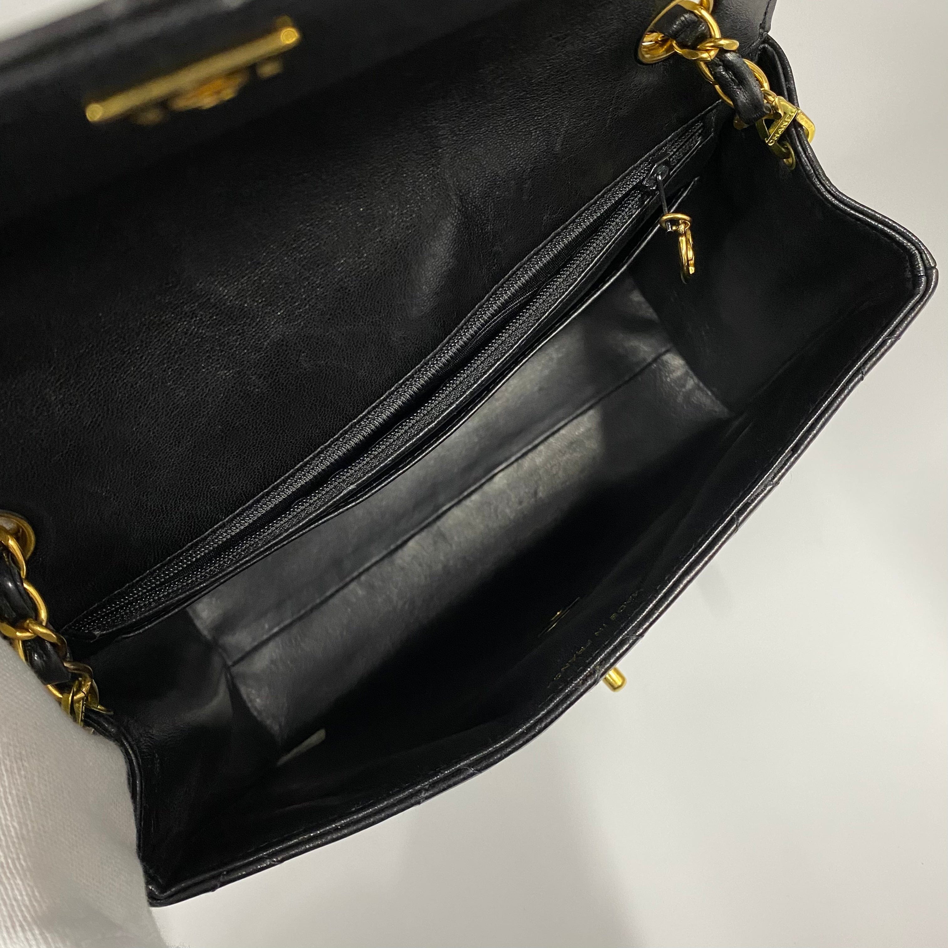 VINTAGE LOVER PURPOSE CHANEL VINTAGE MATELASSE CHAIN SHOULDER BAG BLACK LAMB SKIN 90215296