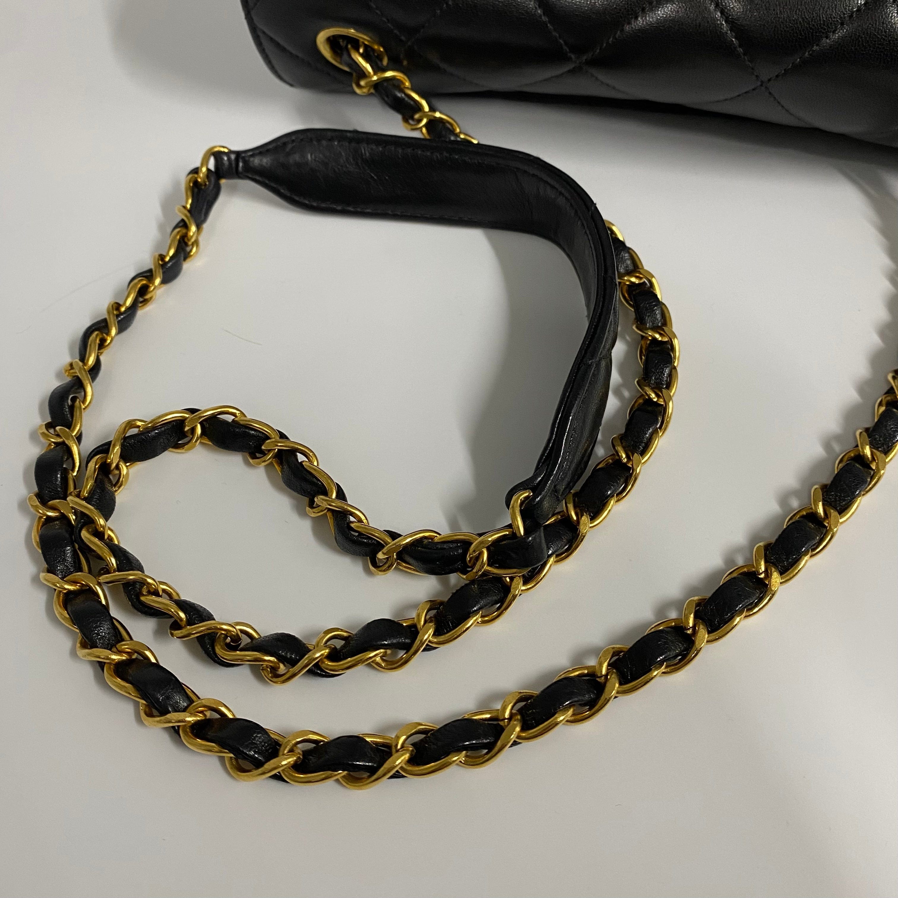 VINTAGE LOVER PURPOSE CHANEL VINTAGE MATELASSE CHAIN SHOULDER BAG BLACK LAMB SKIN 90215296