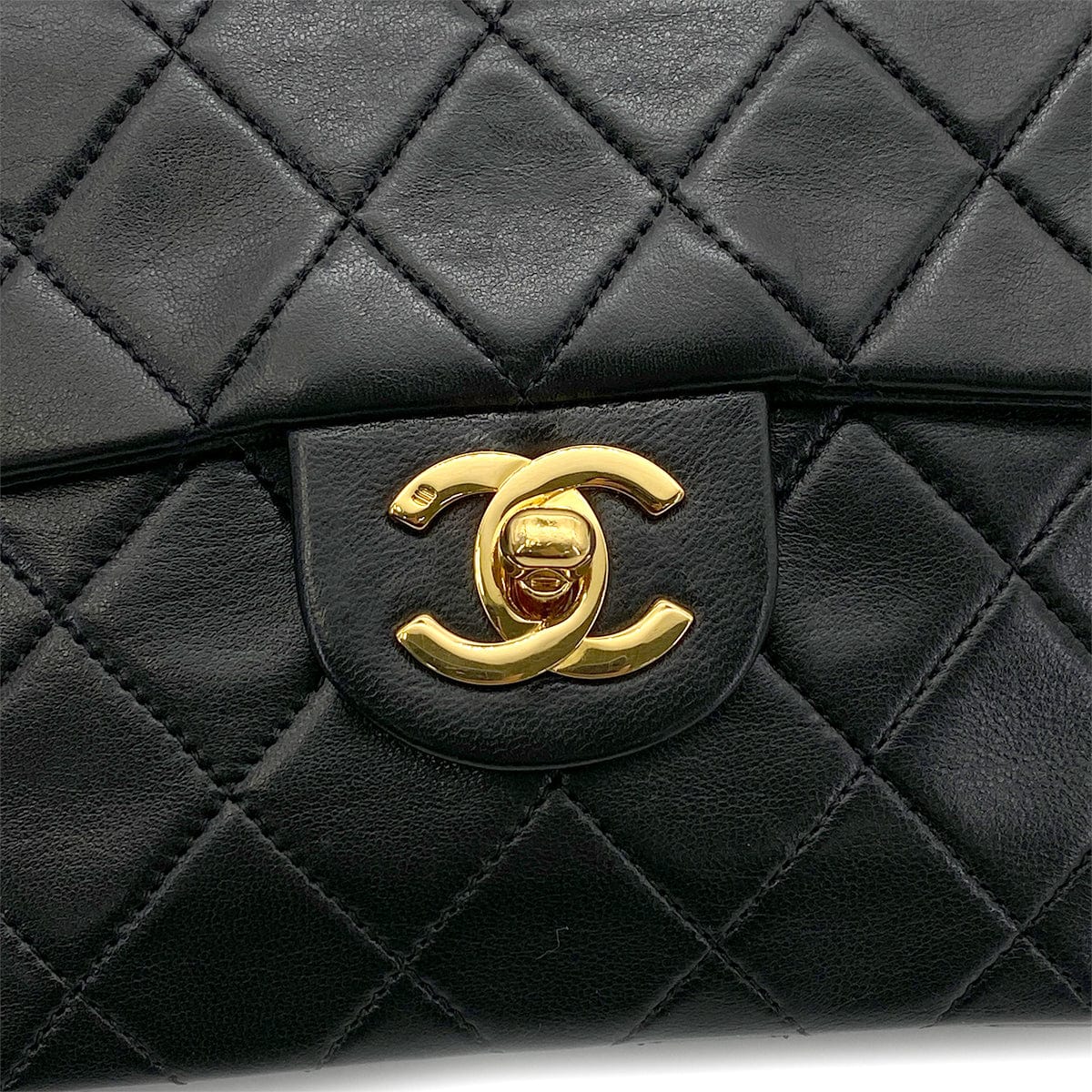 VINTAGE LOVER PURPOSE CHANEL VINTAGE MINI SQUARE 17 CHAIN SHOULDER BAG BLACK LAMB SKIN 90255867