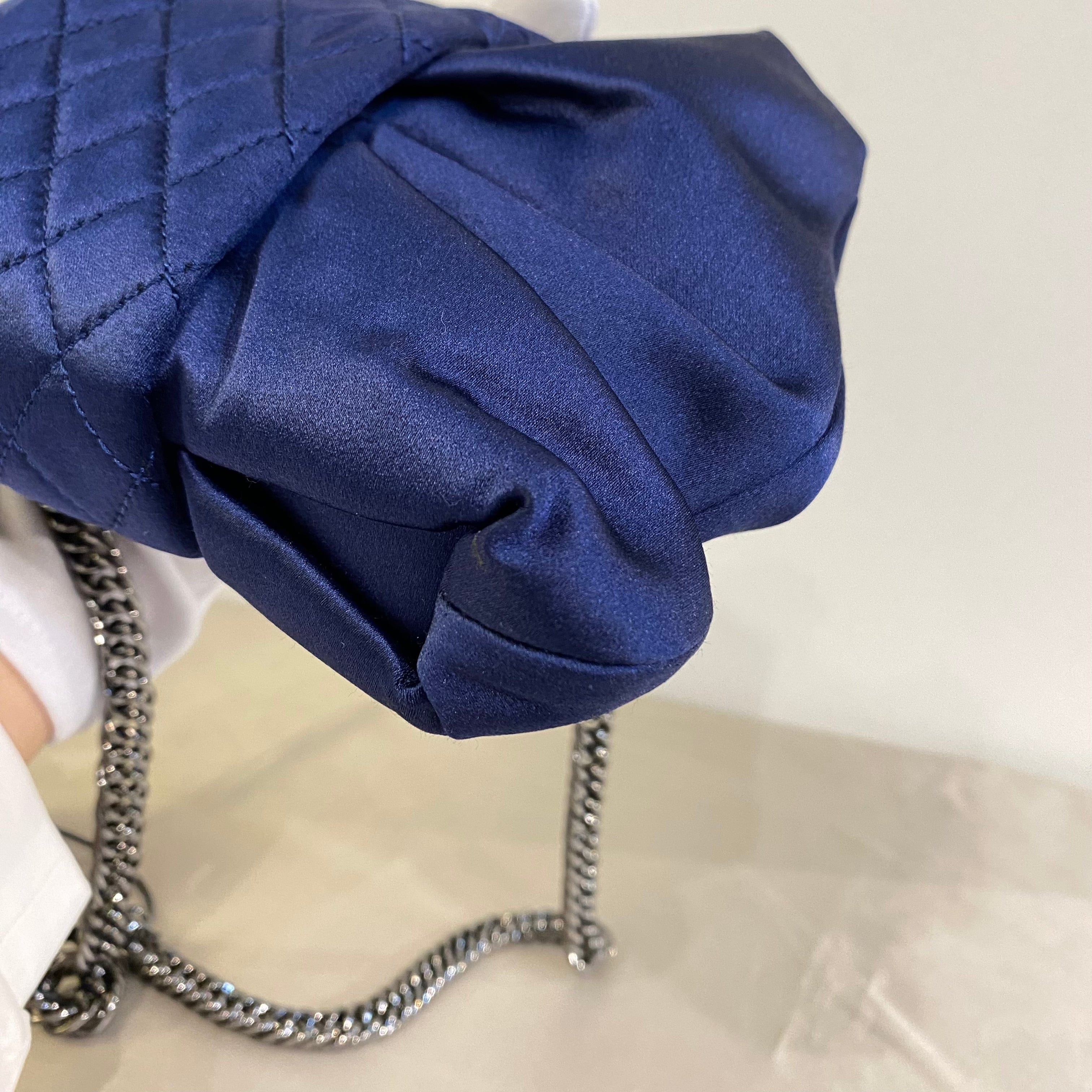 VINTAGE LOVER PURPOSE CHANEL VINTAGE RIBBON CHAIN SHOULDER BAG NAVY SATIN 90197085