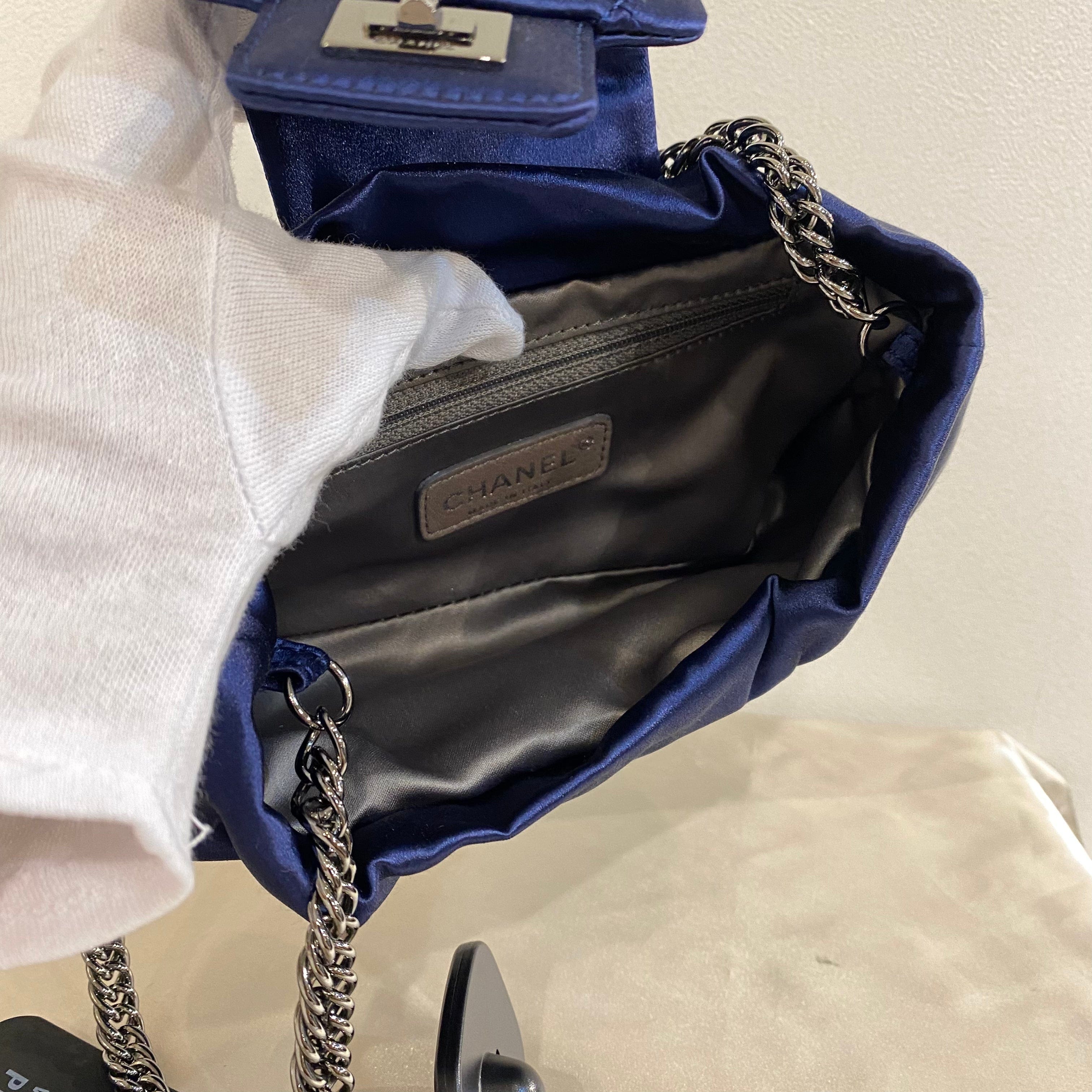 VINTAGE LOVER PURPOSE CHANEL VINTAGE RIBBON CHAIN SHOULDER BAG NAVY SATIN 90197085