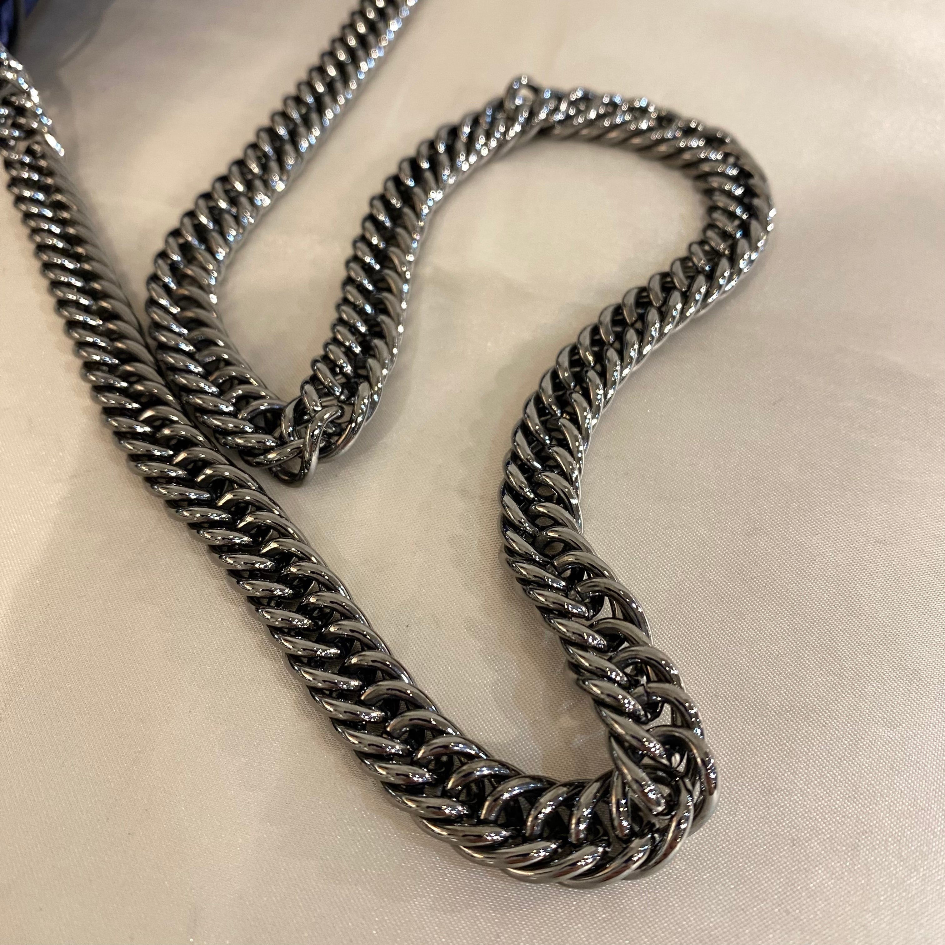 VINTAGE LOVER PURPOSE CHANEL VINTAGE RIBBON CHAIN SHOULDER BAG NAVY SATIN 90197085