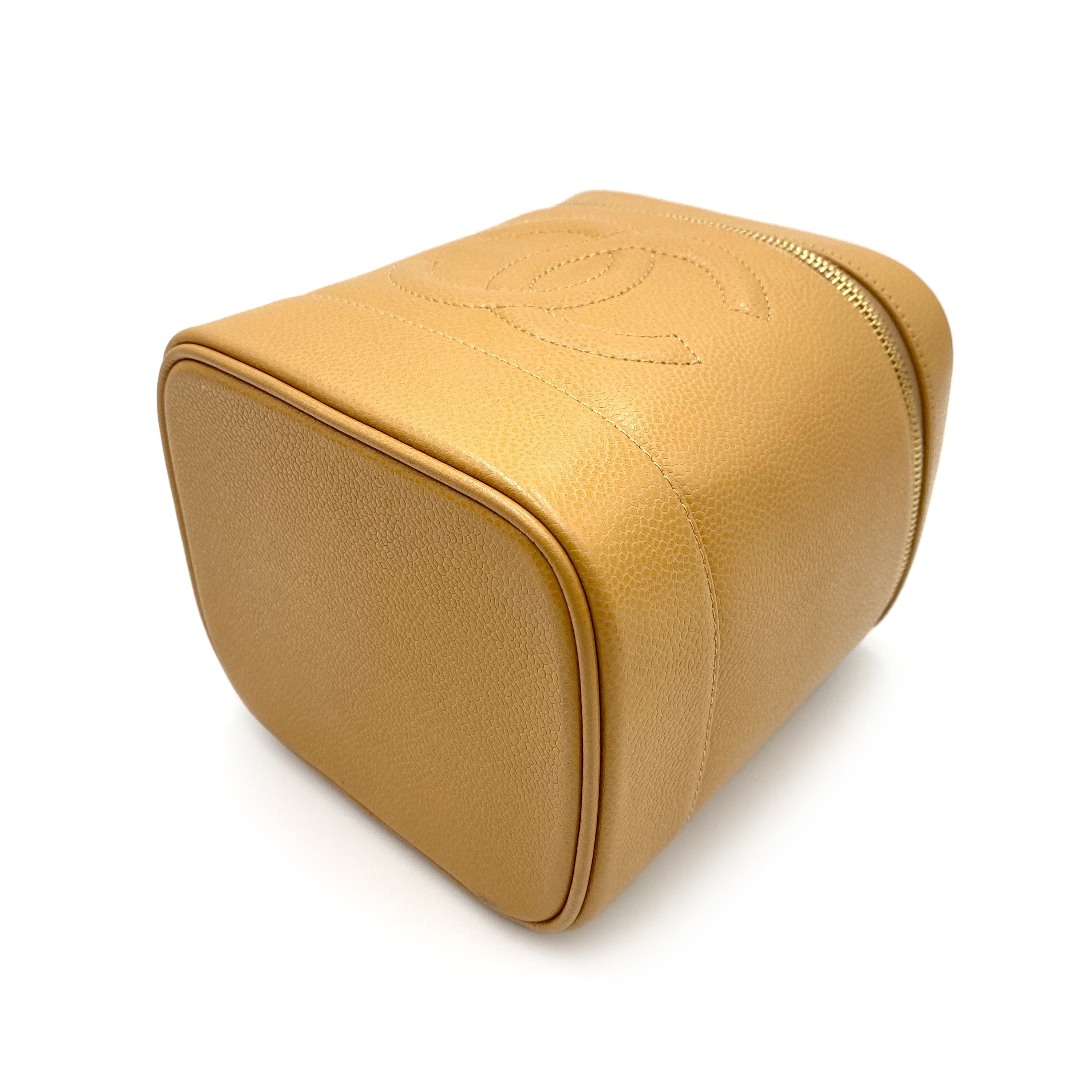 VINTAGE LOVER PURPOSE CHANEL VINTAGE VANITY HAND BAG BEIGE CAVIAR SKIN 90237373