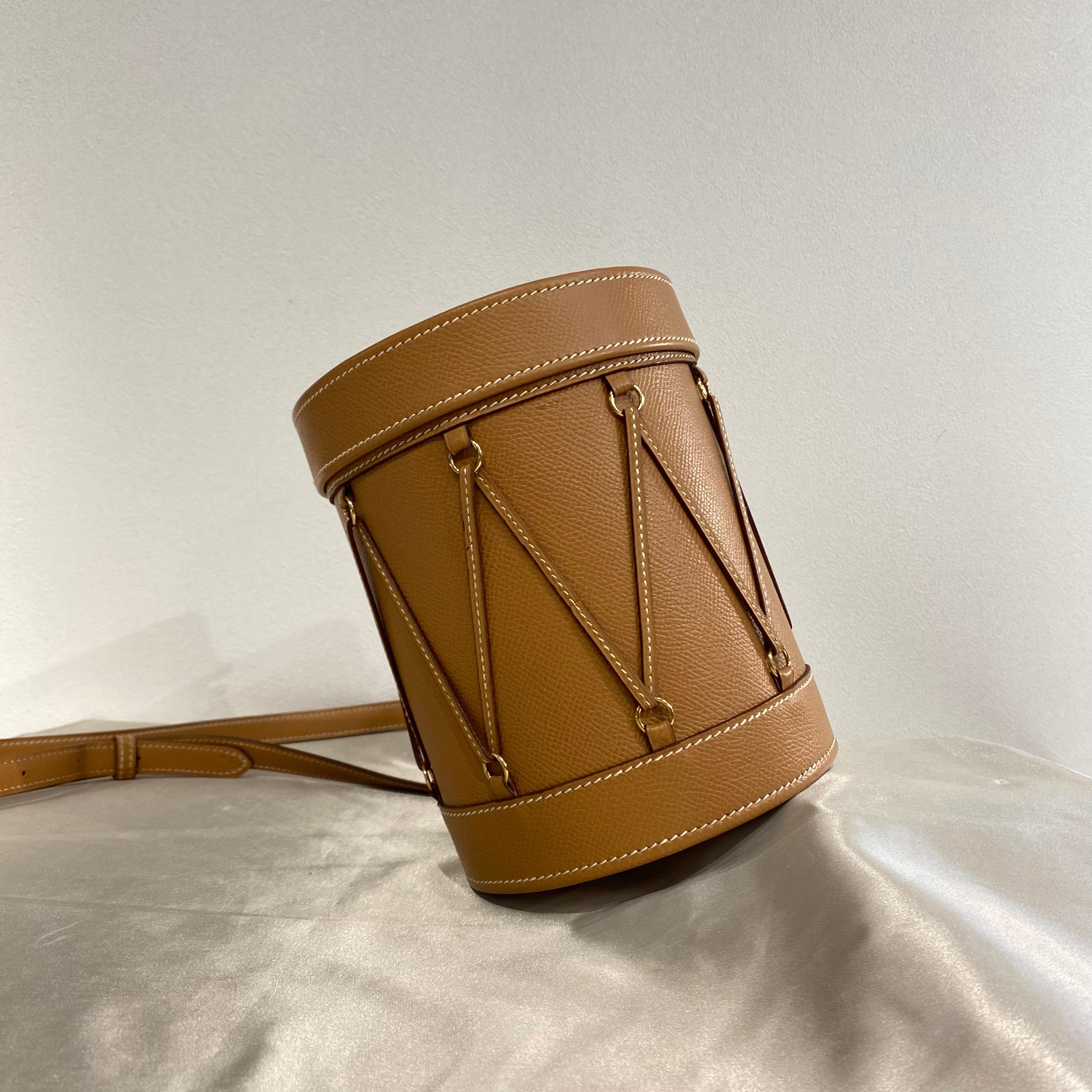 VINTAGE LOVER PURPOSE HERMES TAMBLE GOLD COUCHEVEL SHOULDER BAG 〇S 90208964