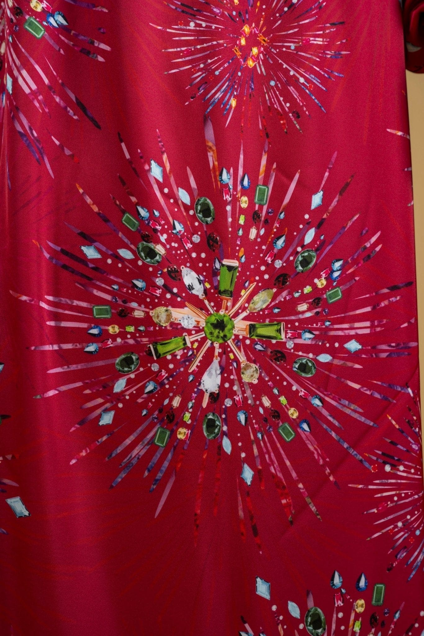 White Hello Shirt Dora Firework| بلوزة نسائية Dora Firework