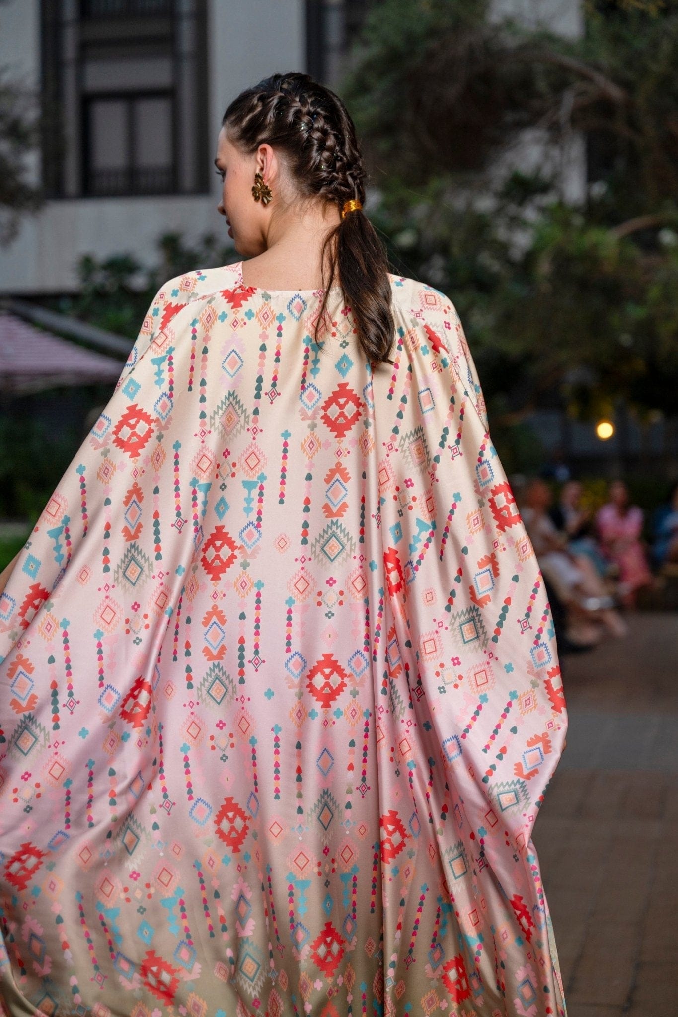 WhiteHello Dress Evangelia Aztec Gradient Astrology Taurus / فستان نسائي Evangelia