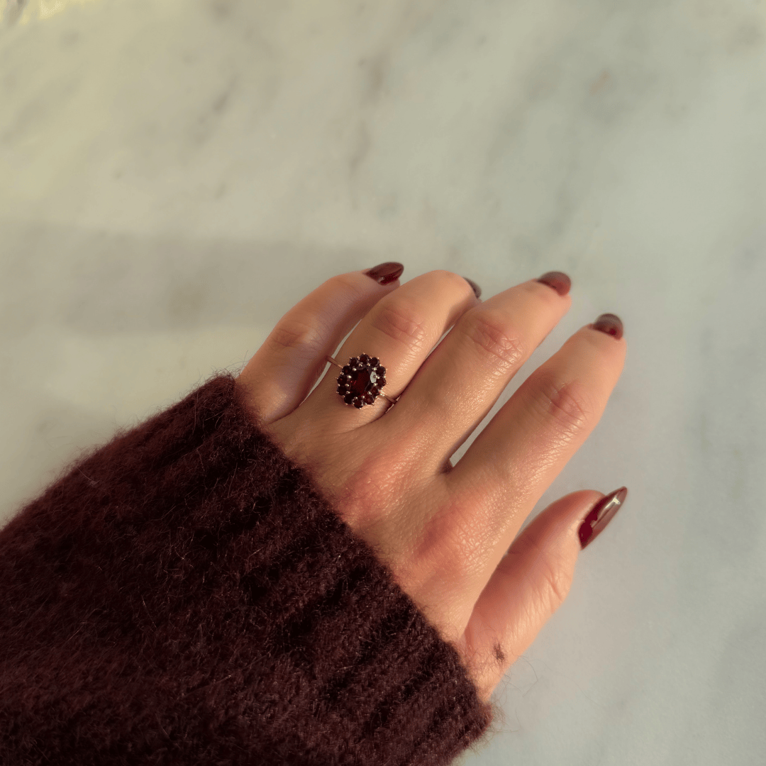 Willow Fine Jewellery 9ct Gold Oval Cluster Garnet Ring