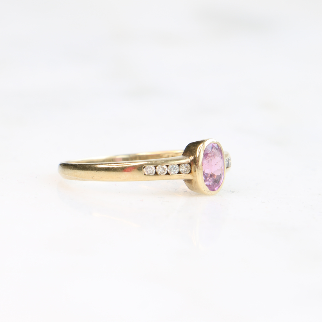 WillowFineJewellery 9ct Vintage Pink Sapphire and Diamond Ring