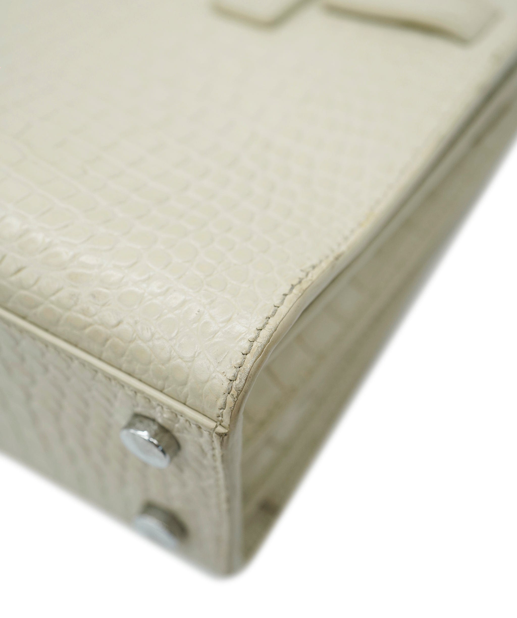 Yves Saint Laurent Saint Laurent Crocodile Embossed Cream Leather Sac De Jour Small AGC2115