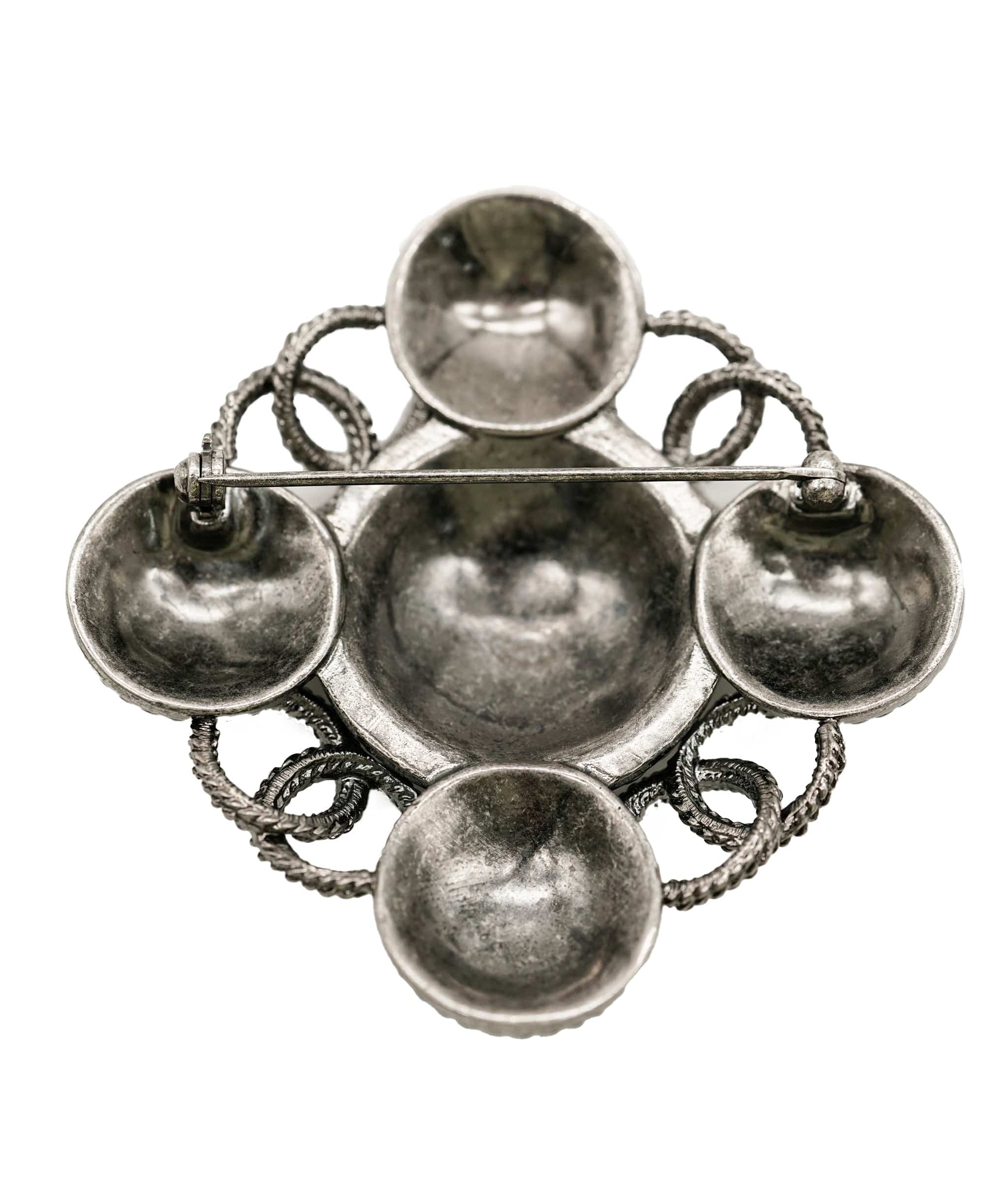 Chanel Chanel brooch - AWL2748