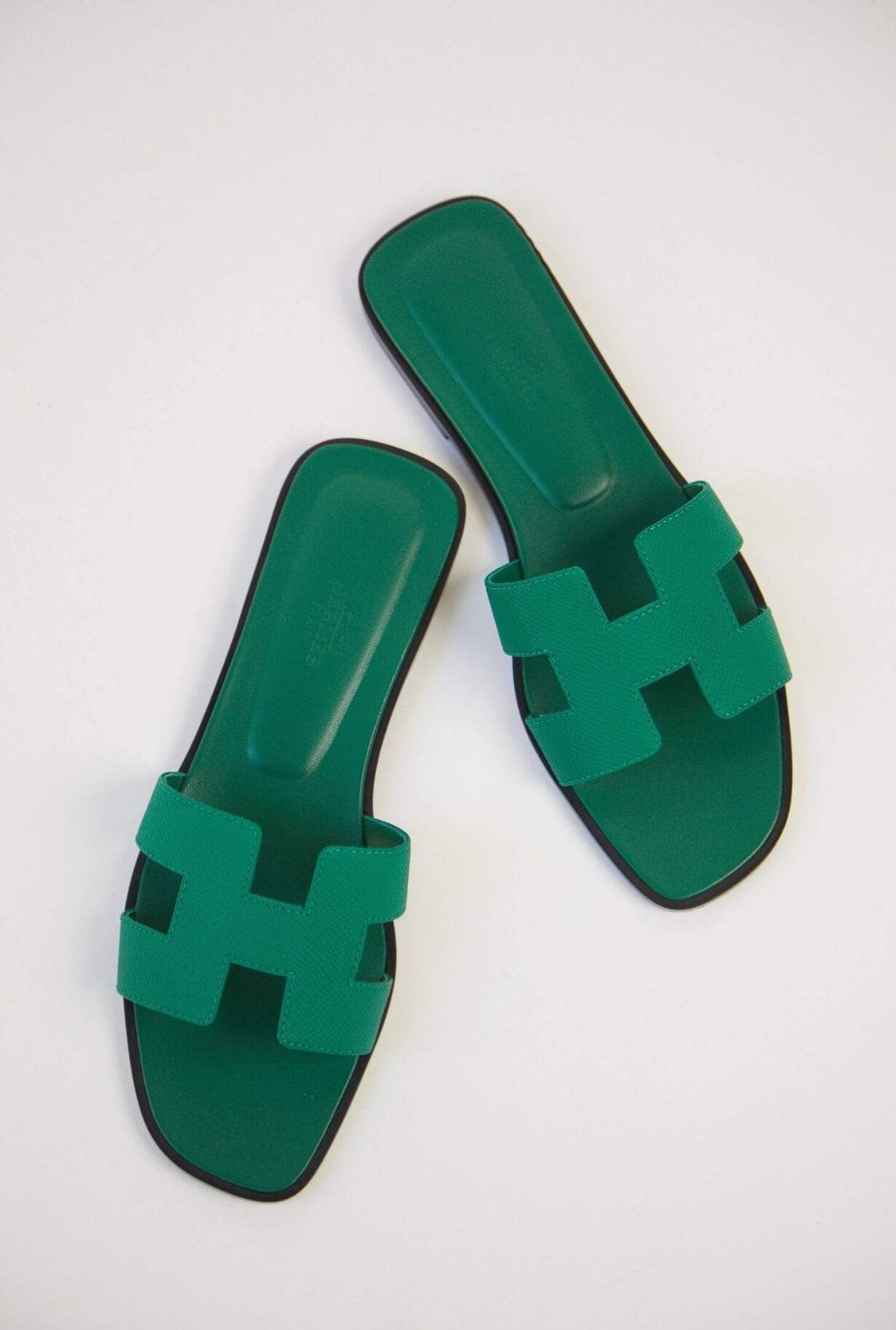 Hermes Emerald Green Oran Sandals LV-SHU-84 - AGC1090