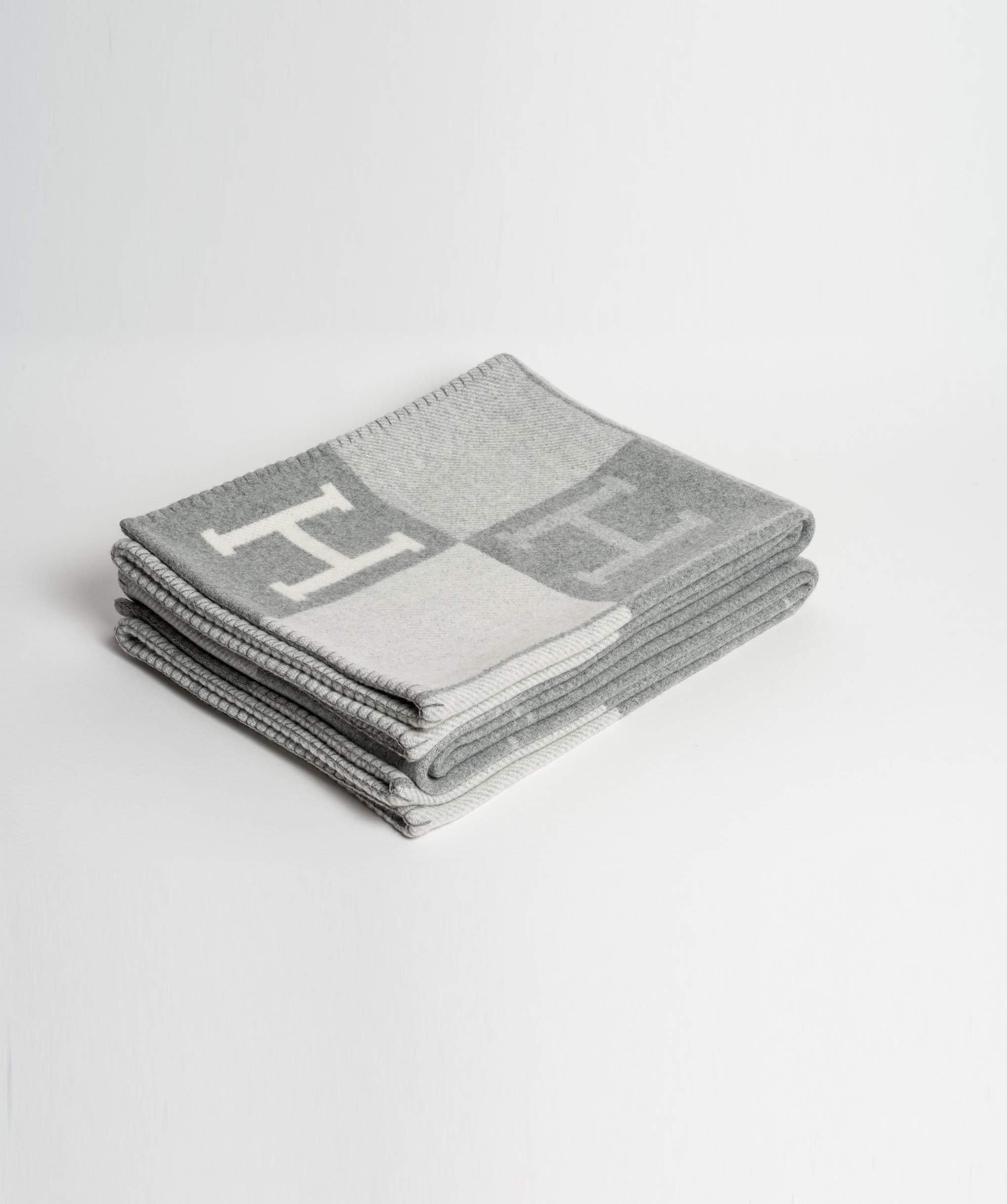 Hermes Avalon Grey blanket LuxuryPromise