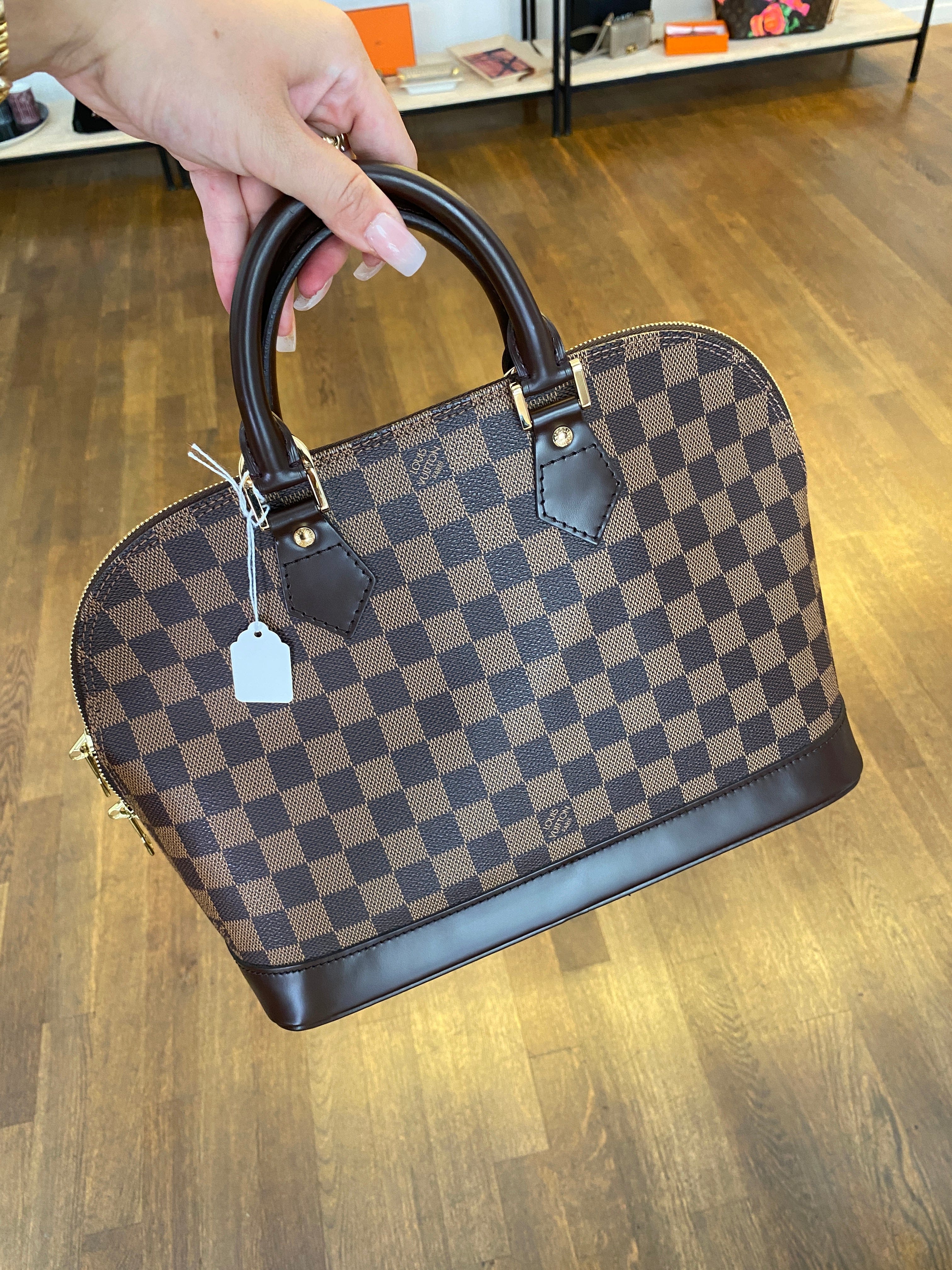 Louis Vuitton Alma MM Monogram Bag - ADL1228 – LuxuryPromise