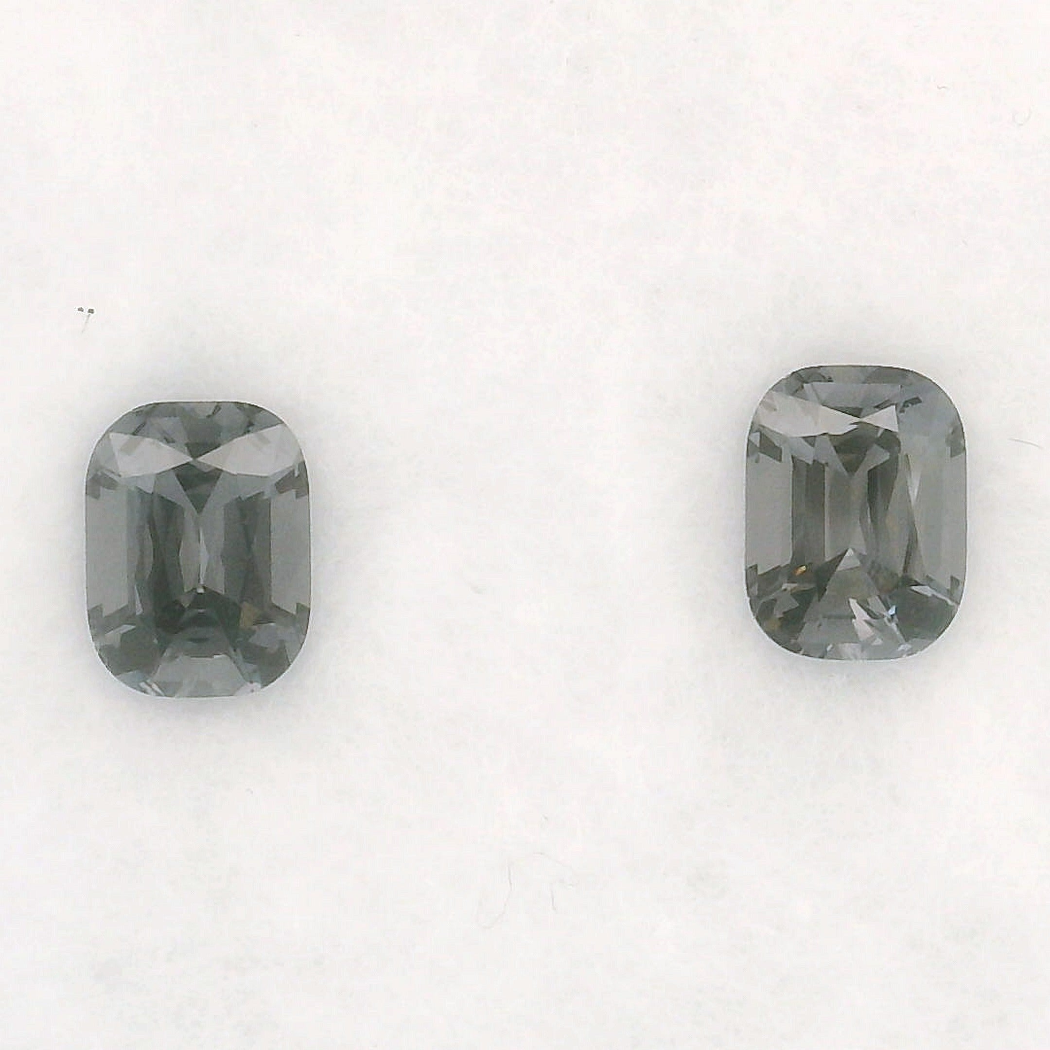 2.68ct Burma Spinel pair A00181