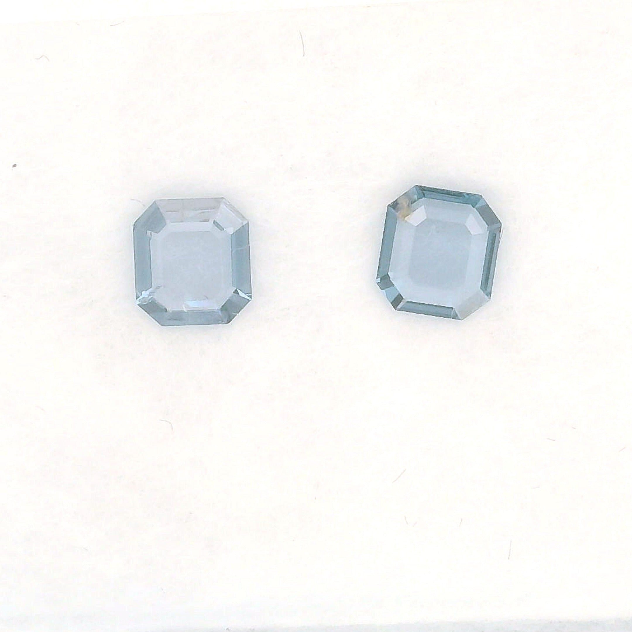 0.9ct Madagascar Spinel pair A00681