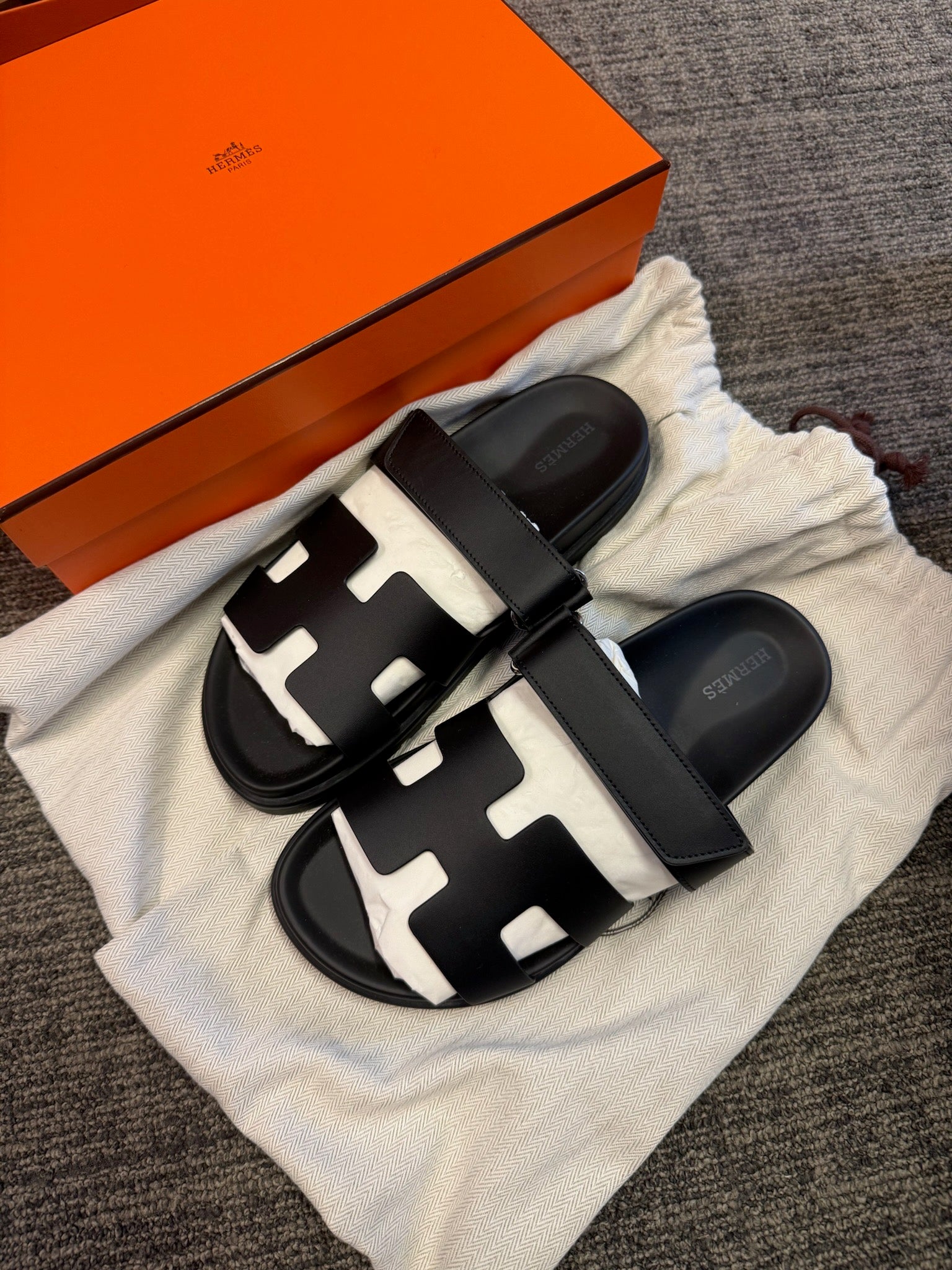 Size 38 - Hermès Chypre Sandals - Black image 1