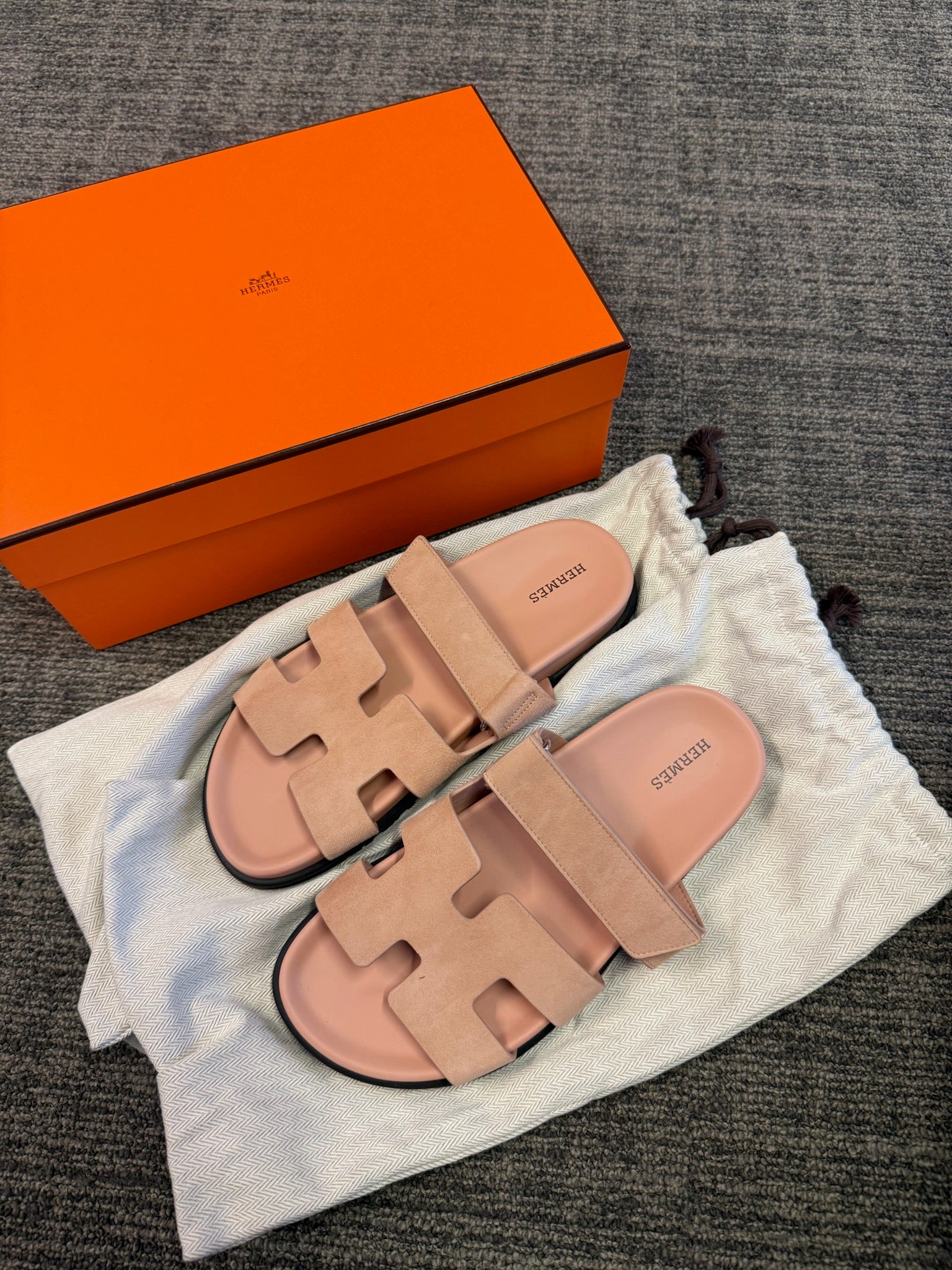 Size 38 - Hermès Chypre Sandals - Nude Pink image 1